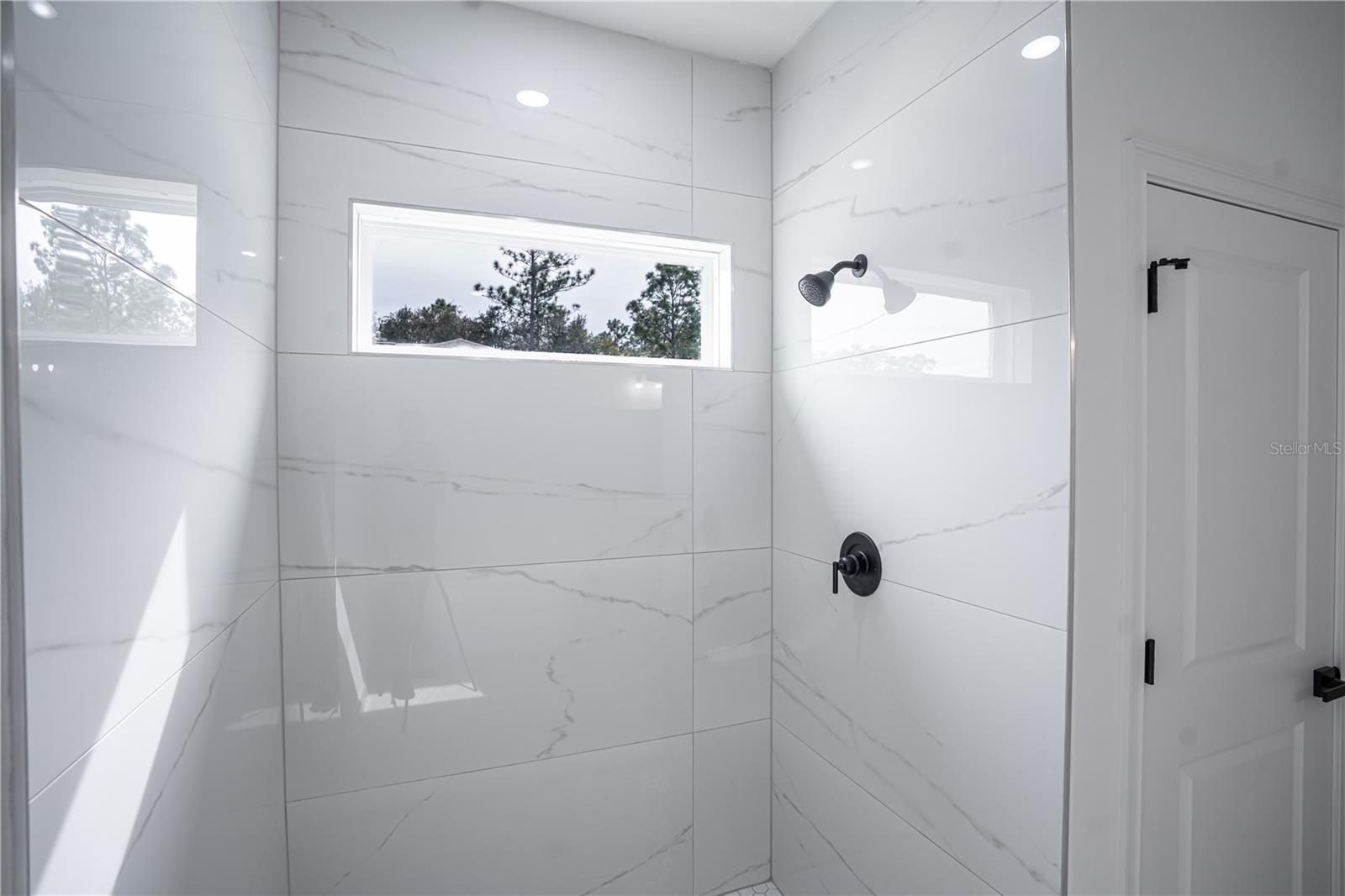 Image 36 of 44 For 6418 155th Place