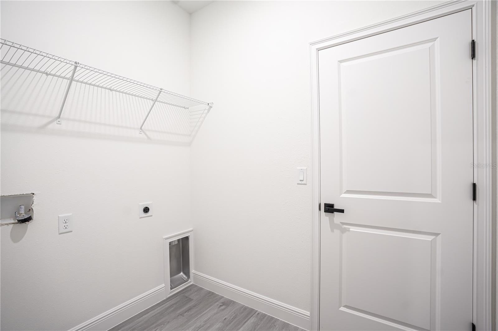 Image 39 of 44 For 6418 155th Place