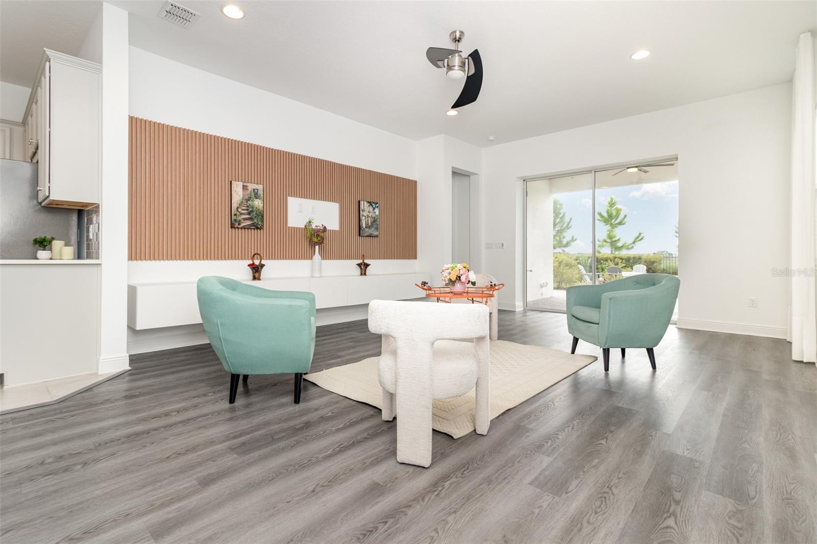 Image 14 of 66 For 15701 Vetta Drive