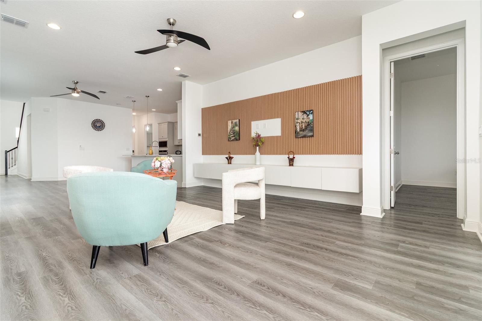 Image 15 of 66 For 15701 Vetta Drive