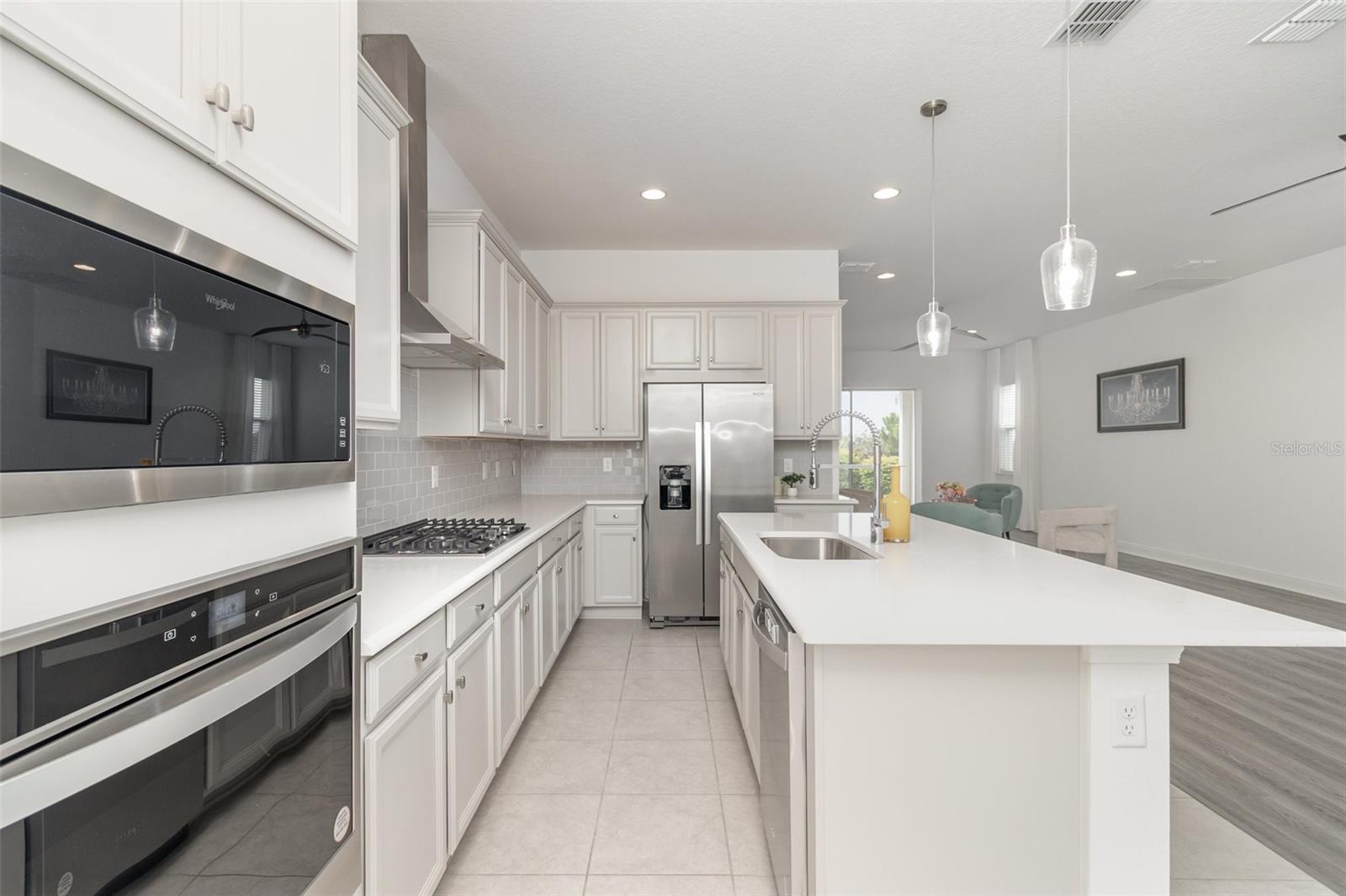 Image 16 of 66 For 15701 Vetta Drive