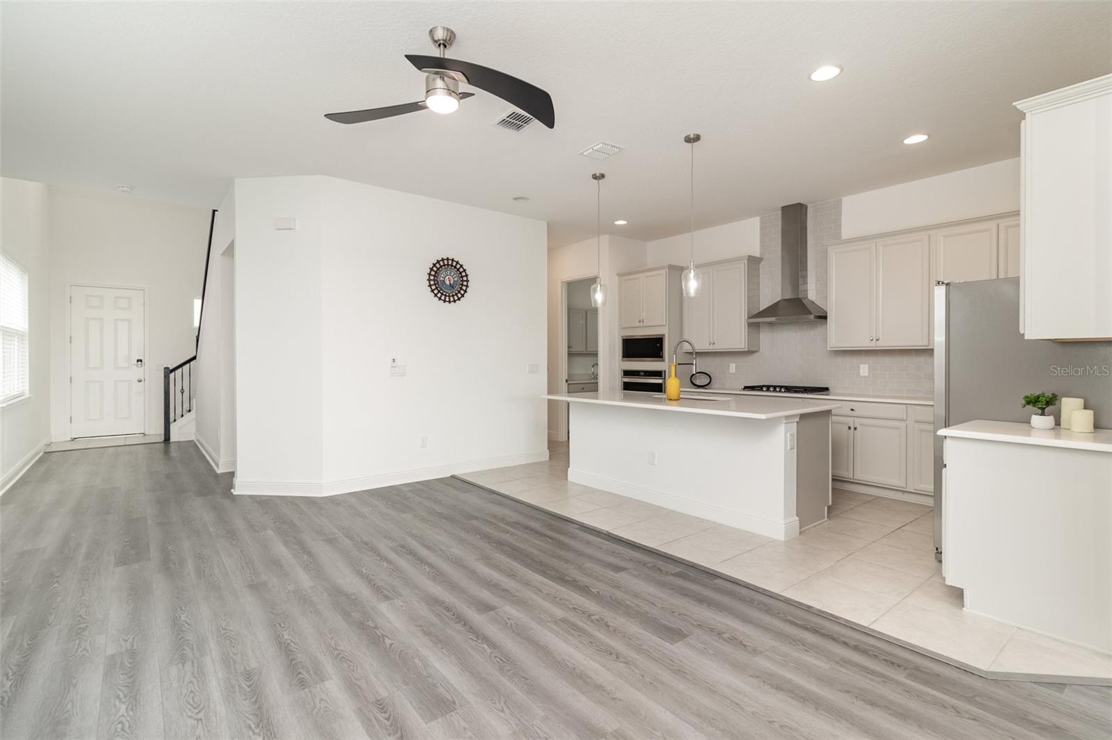 Image 19 of 66 For 15701 Vetta Drive