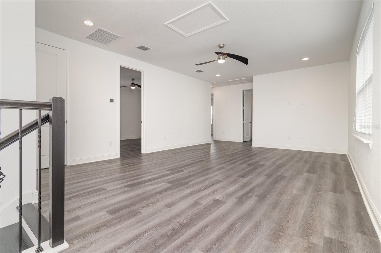 Image 29 of 66 For 15701 Vetta Drive