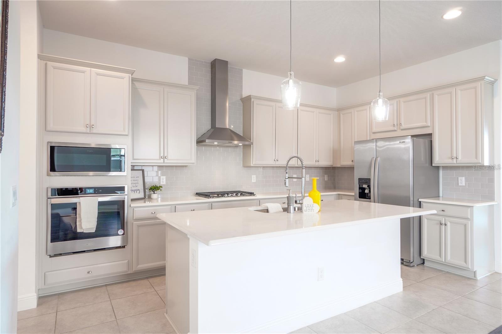 Image 5 of 66 For 15701 Vetta Drive