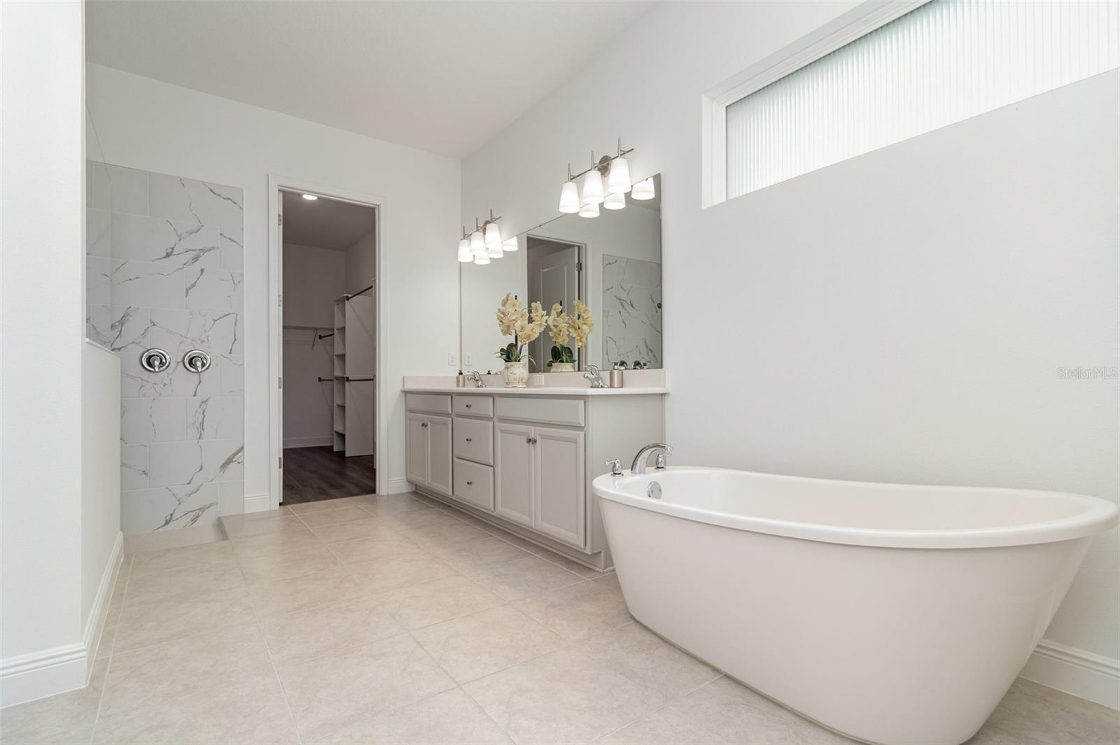 Image 9 of 66 For 15701 Vetta Drive