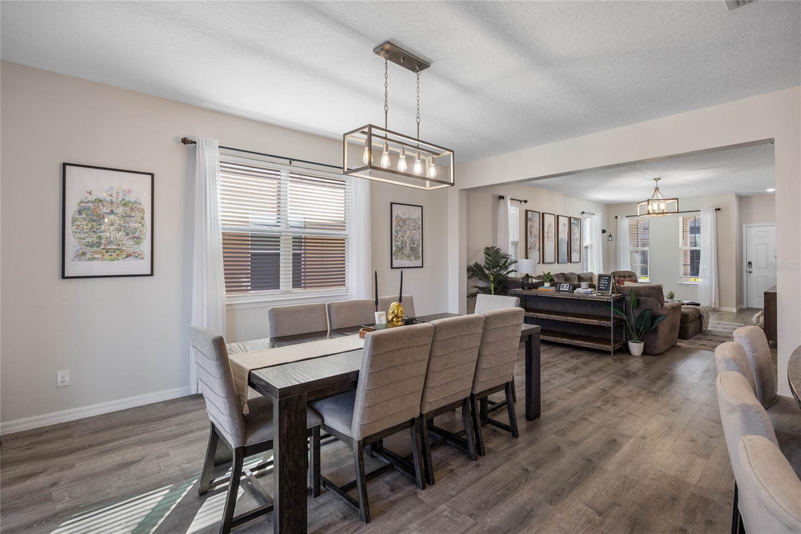 Image 7 of 33 For 242 Aberdeen Street