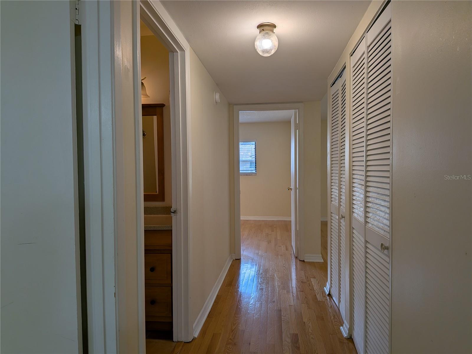 Image 8 of 21 For 725 Northlake Boulevard 57