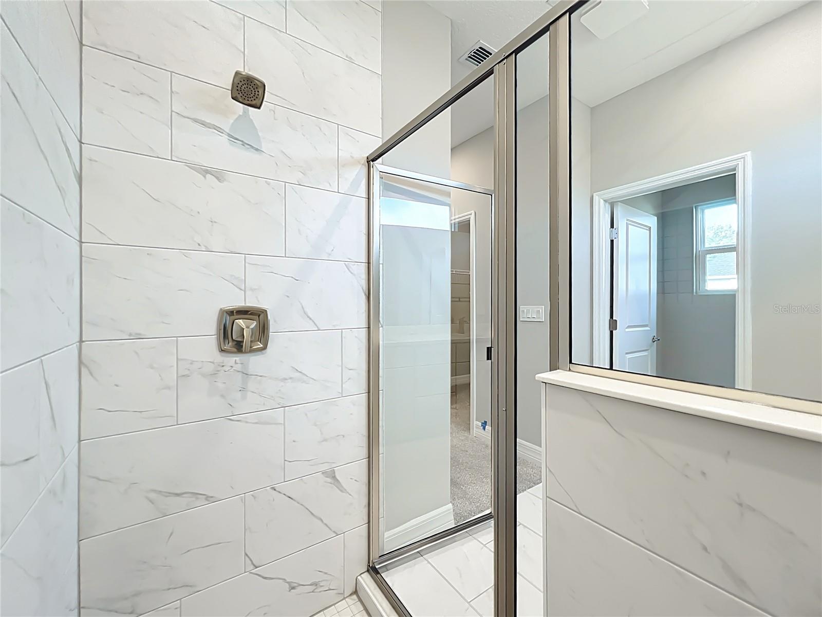 Image 21 of 36 For 6652 129th Loop