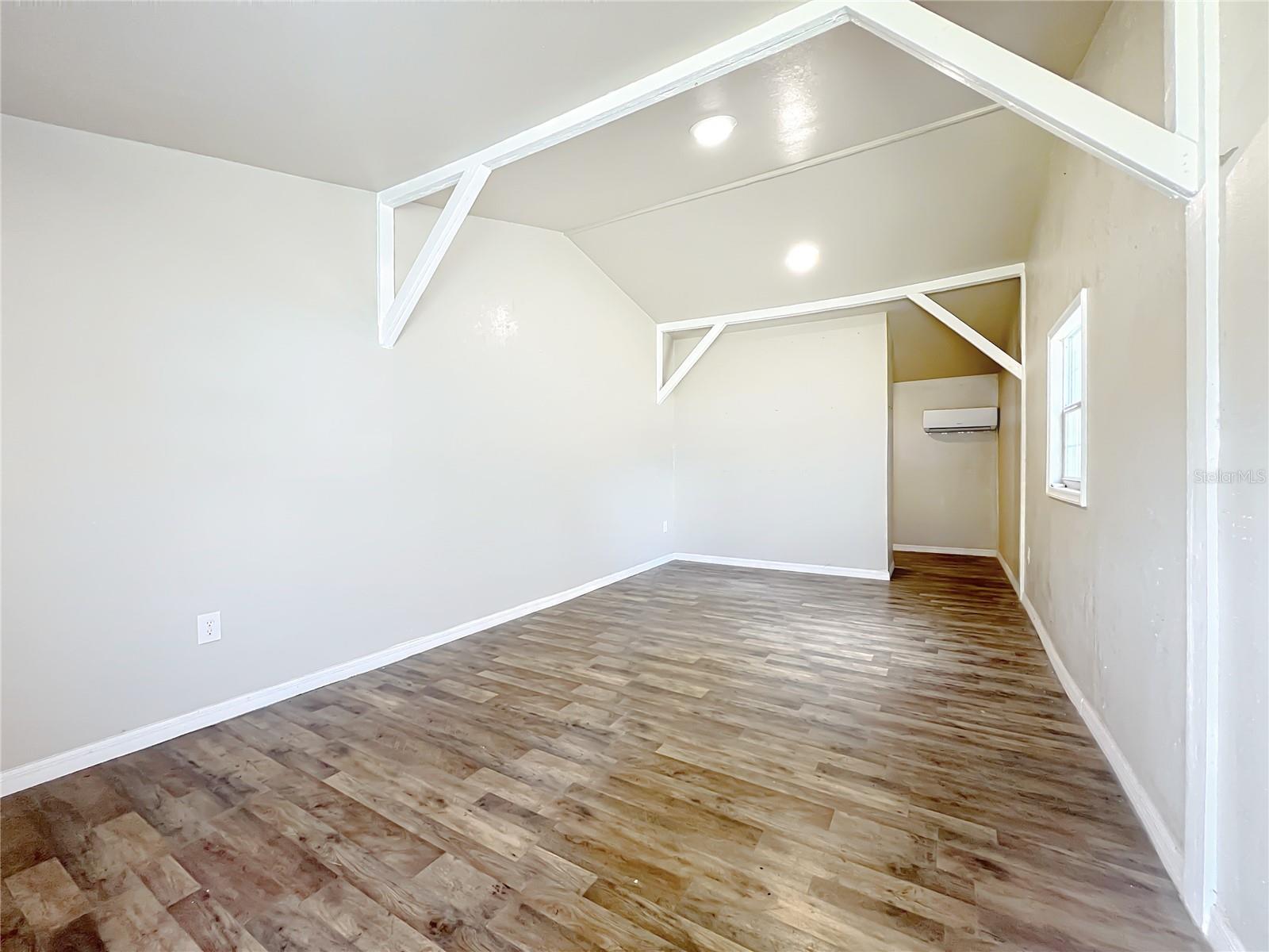 Image 32 of 36 For 6652 129th Loop