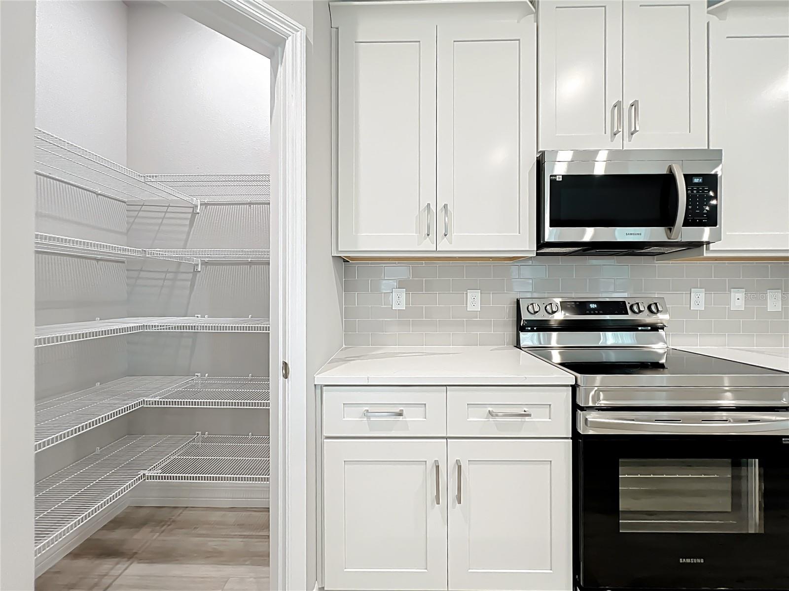 Image 7 of 36 For 6652 129th Loop