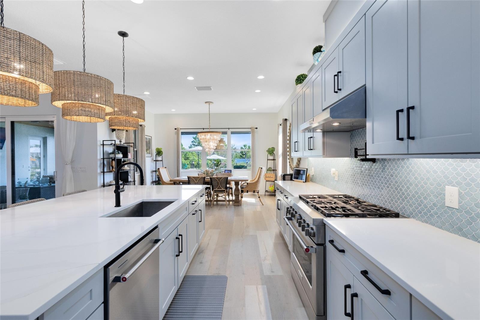 Image 16 of 55 For 9877 Laurel Berry Drive