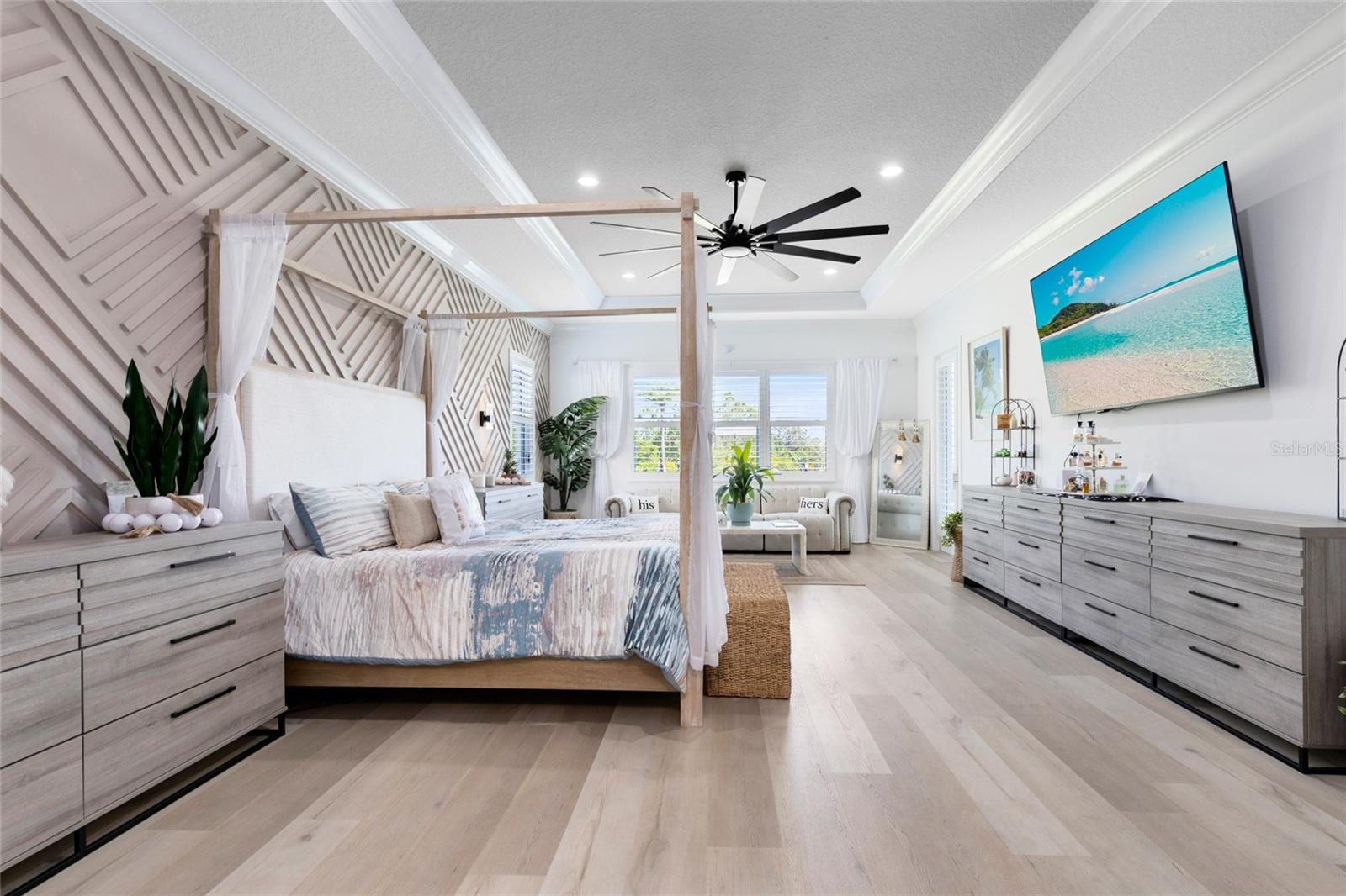 Image 18 of 55 For 9877 Laurel Berry Drive