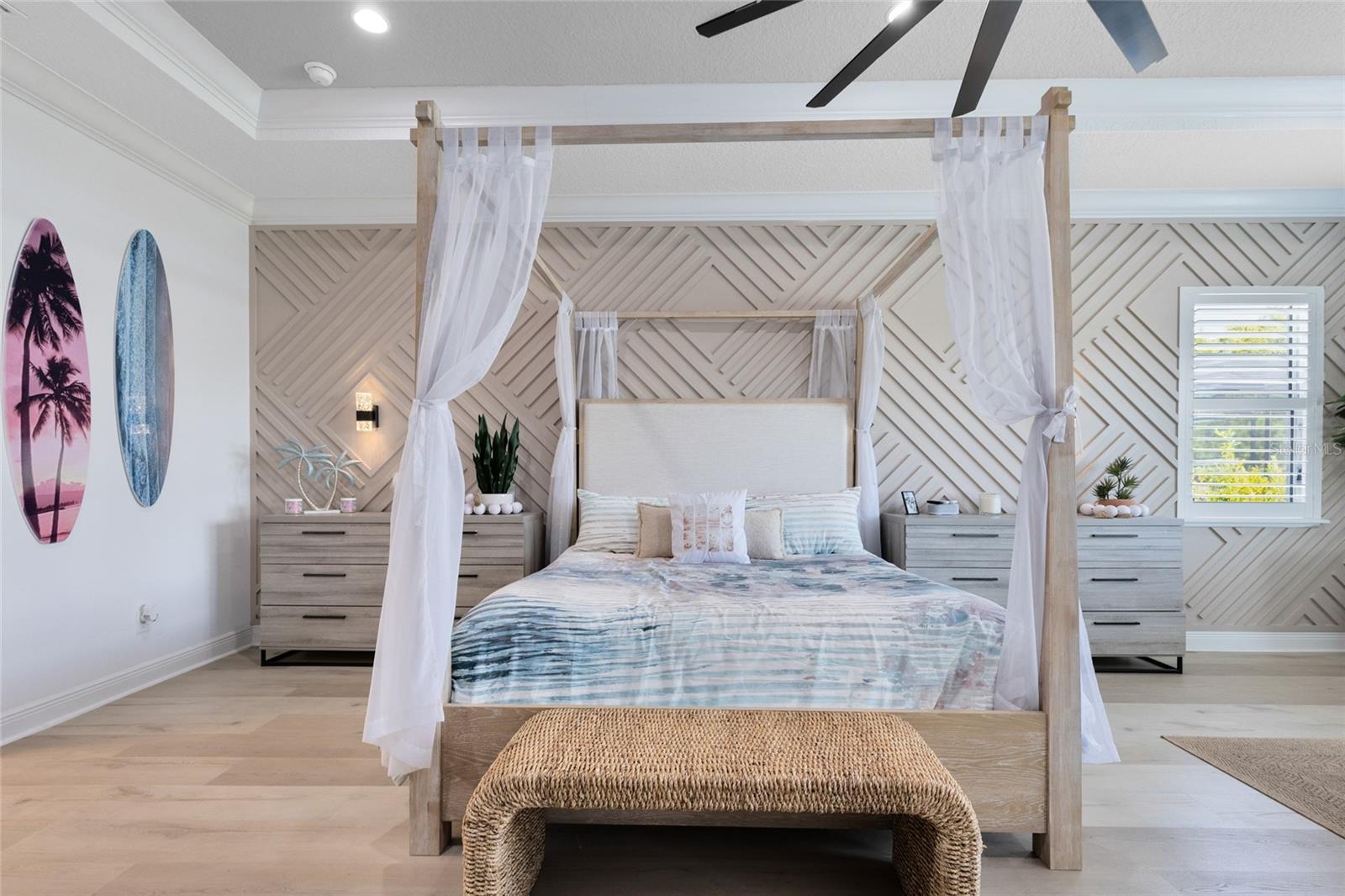 Image 19 of 55 For 9877 Laurel Berry Drive