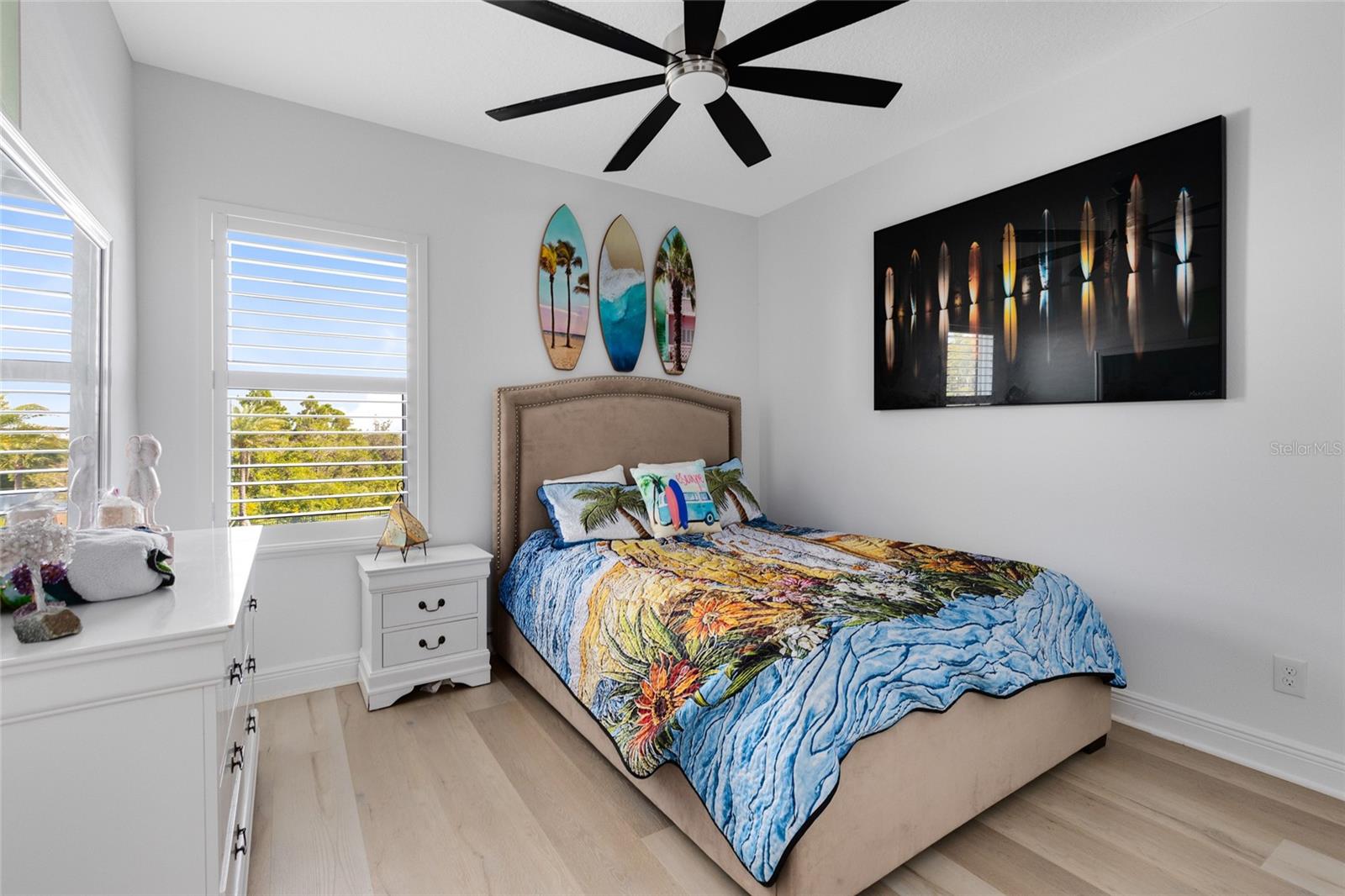 Image 37 of 55 For 9877 Laurel Berry Drive