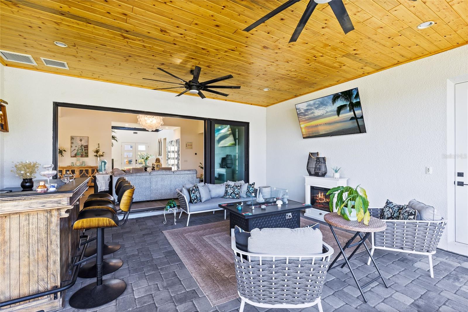 Image 42 of 55 For 9877 Laurel Berry Drive