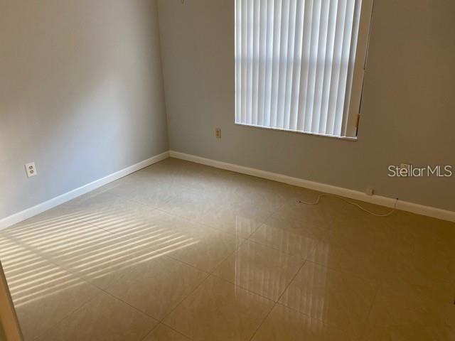 Image 10 of 13 For 4618 Suntree Boulevard