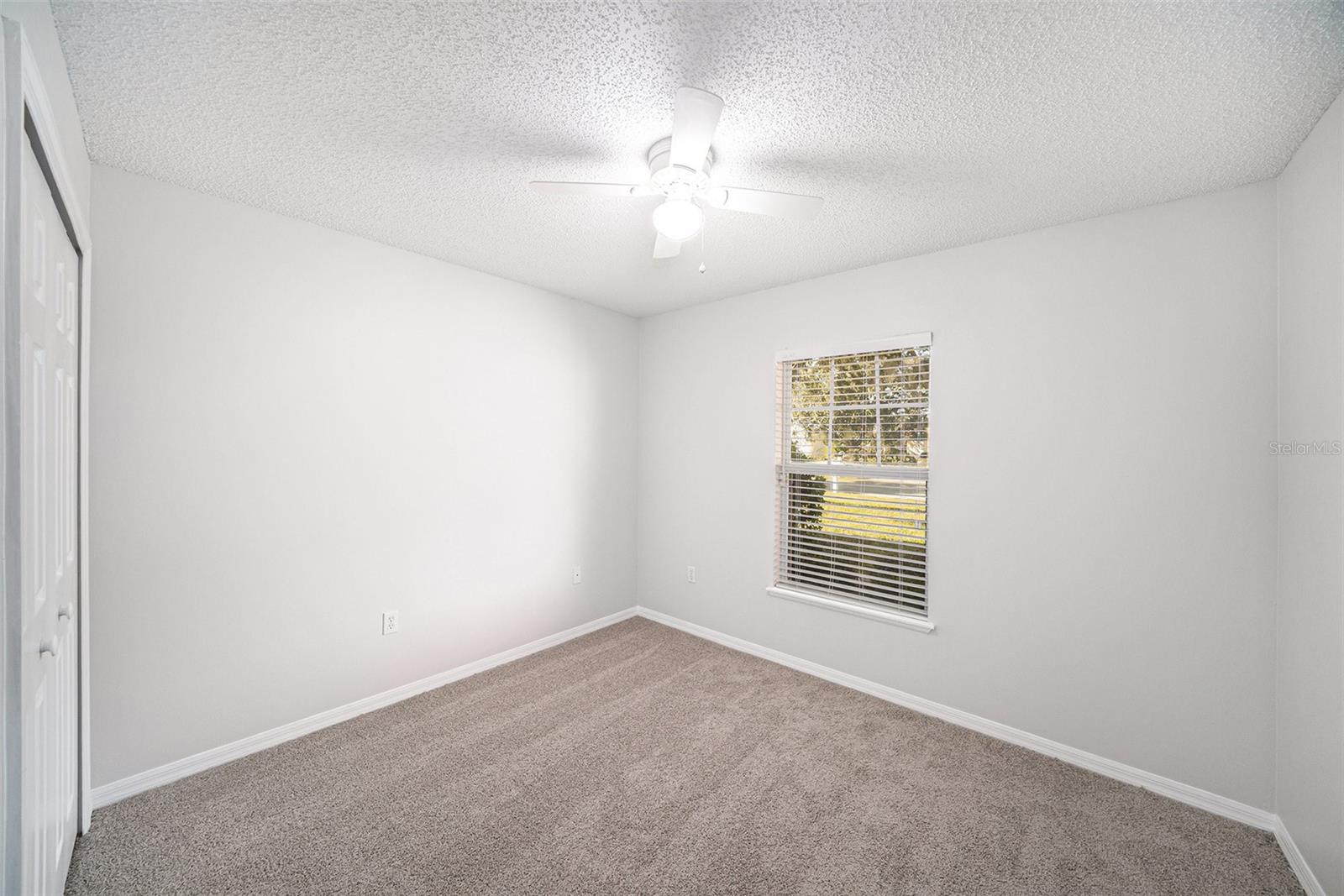 Listing photo id 13 for 5508 Treig Lane