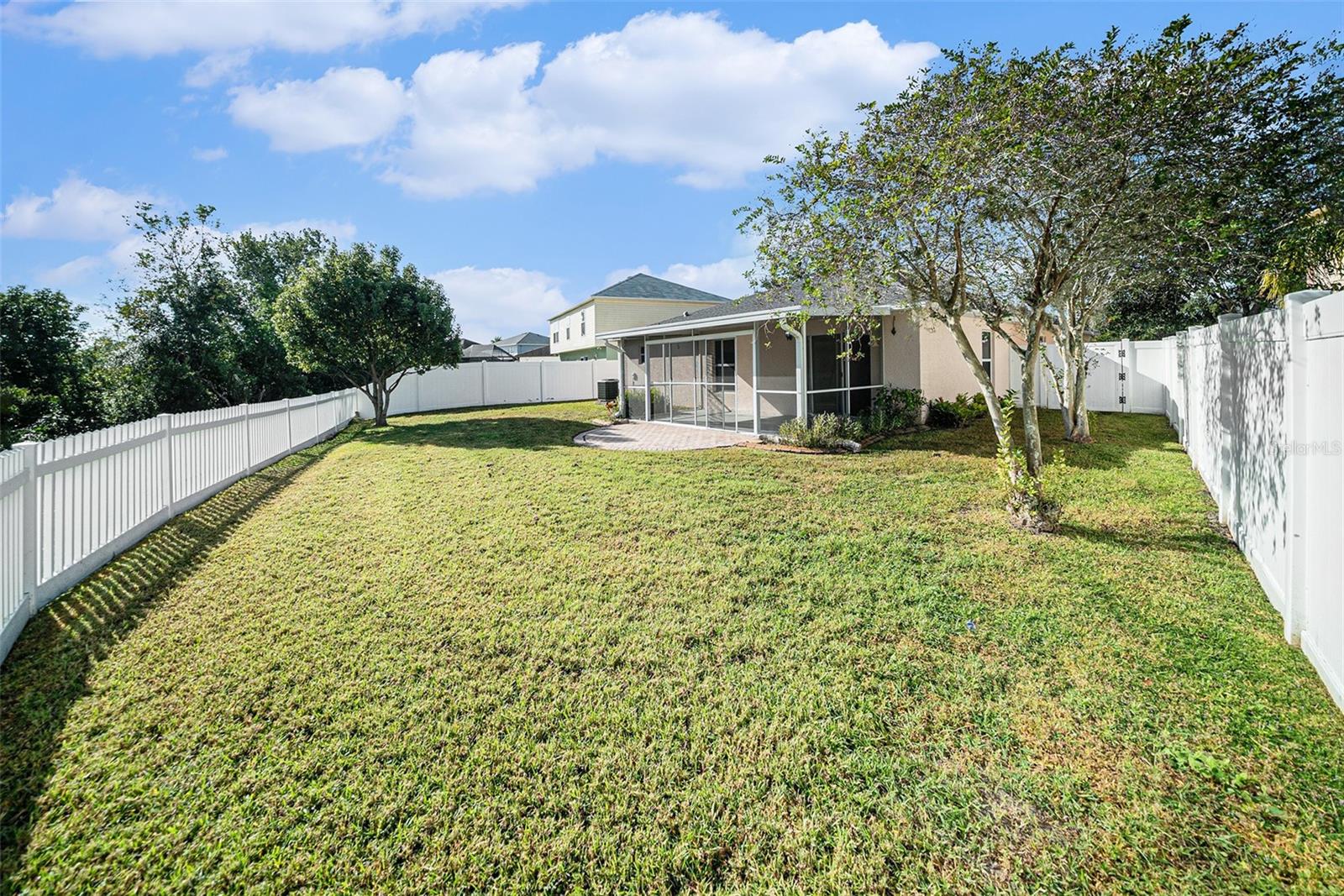 Listing photo id 21 for 5508 Treig Lane