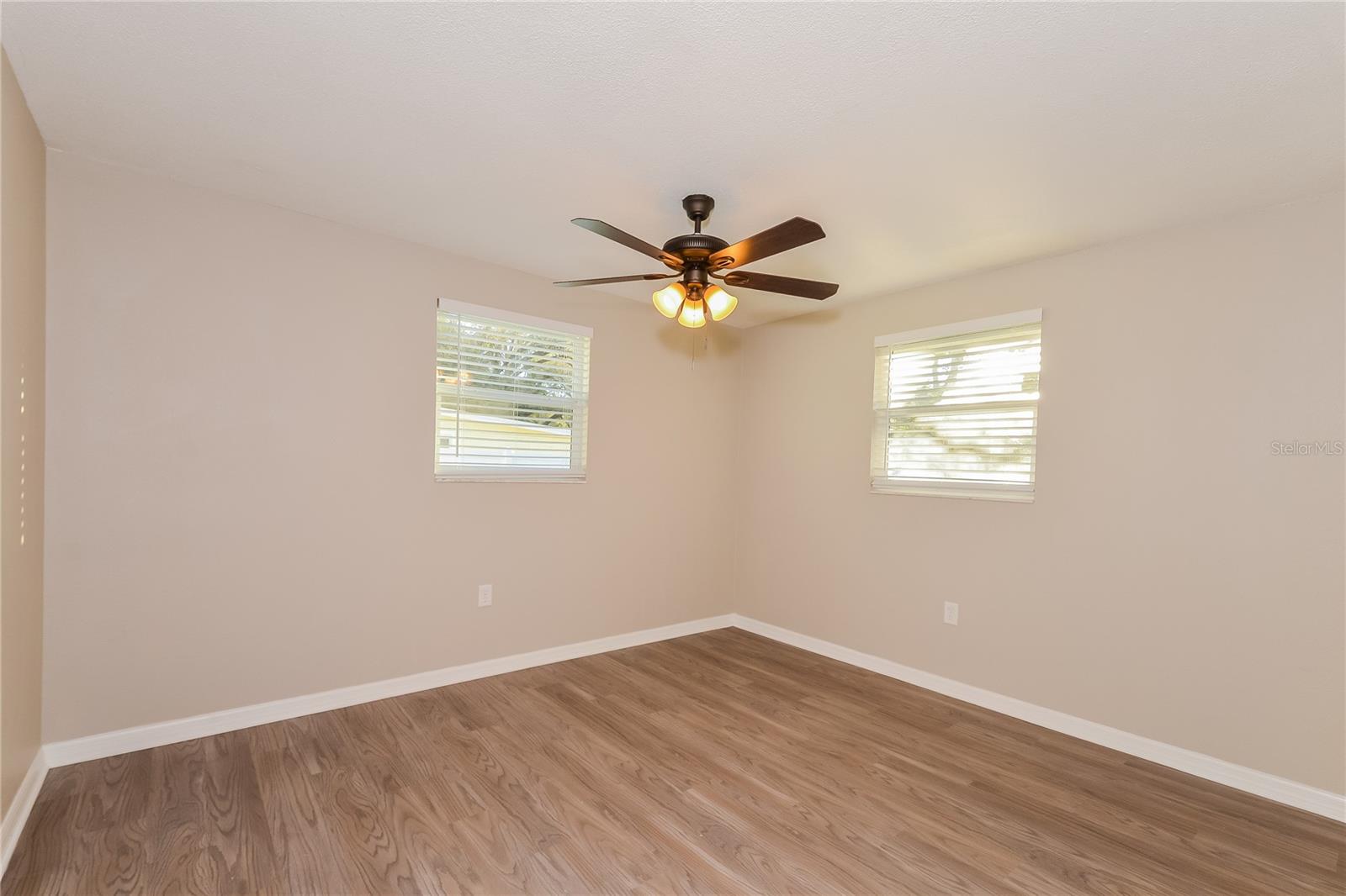 Image 10 of 16 For 4600 Sloan Avenue