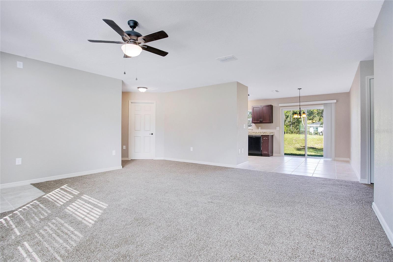 Image 4 of 20 For 6949 152nd St