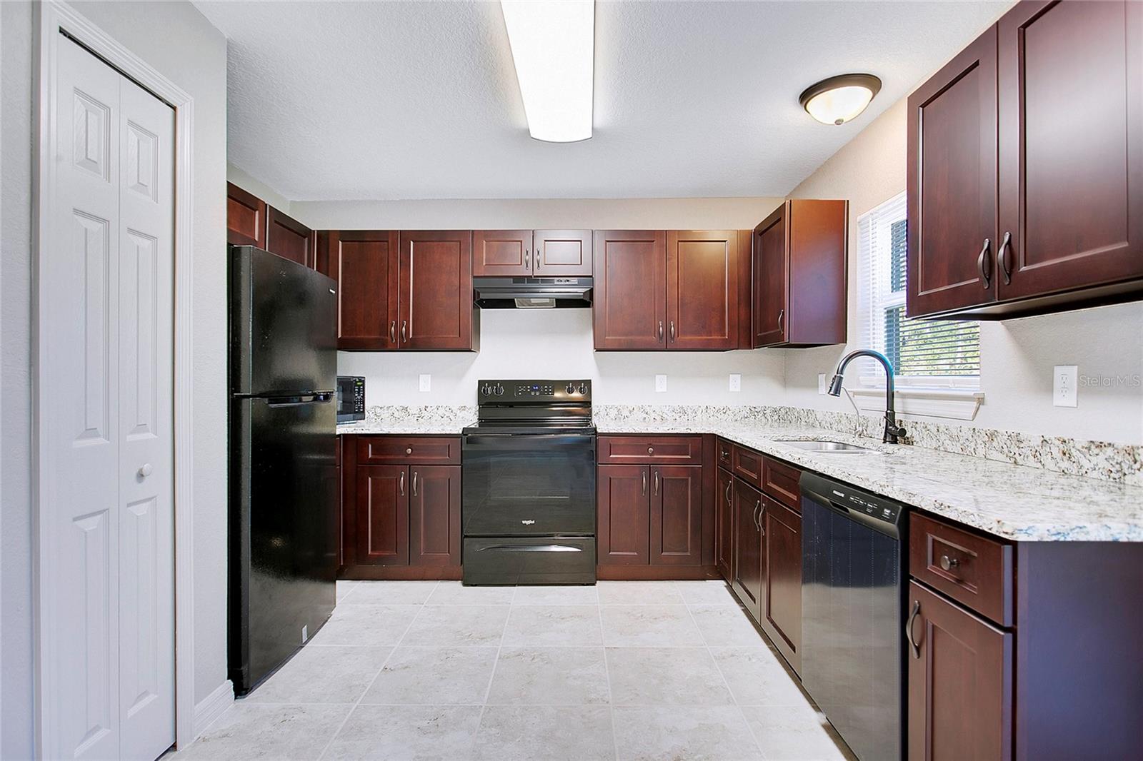 Image 7 of 20 For 6949 152nd St