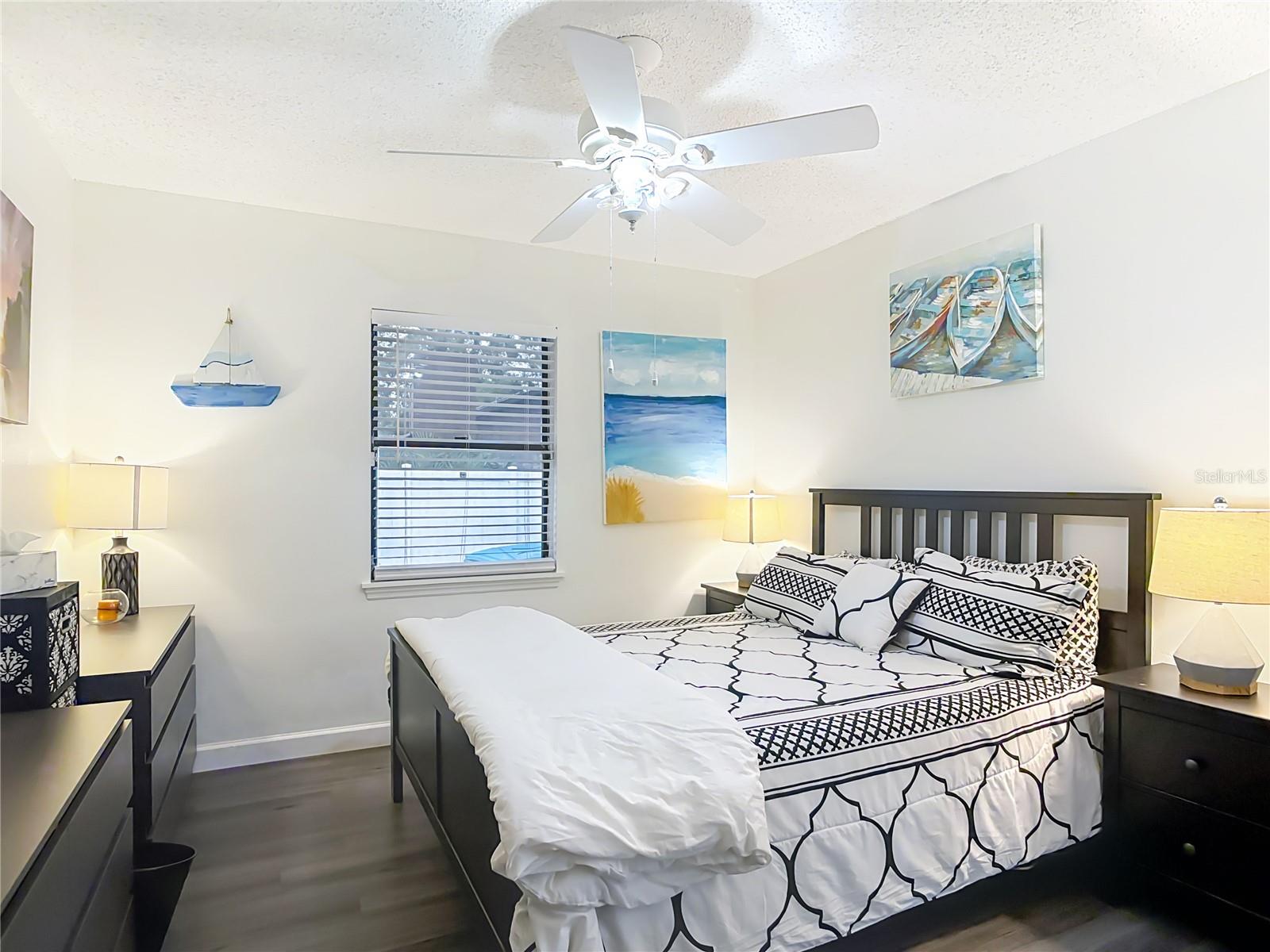 Image 29 of 50 For 560 Saxon Boulevard