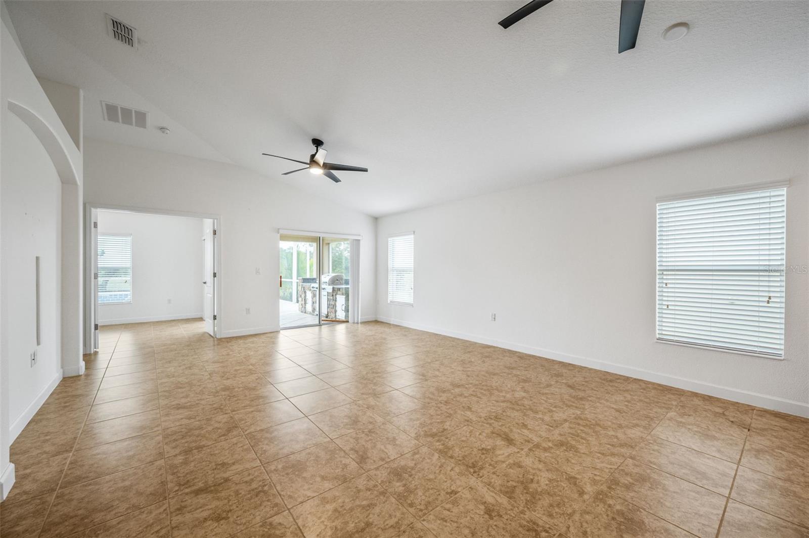 Image 19 of 44 For 3664 Gurrero Drive