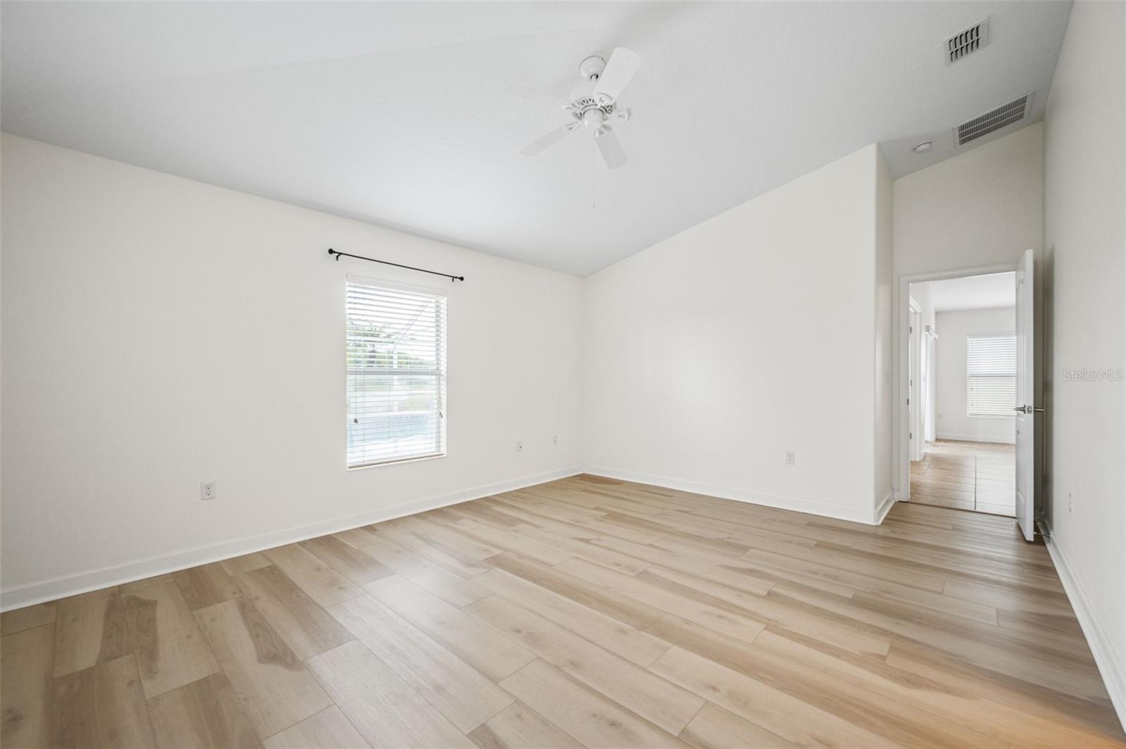 Image 27 of 44 For 3664 Gurrero Drive