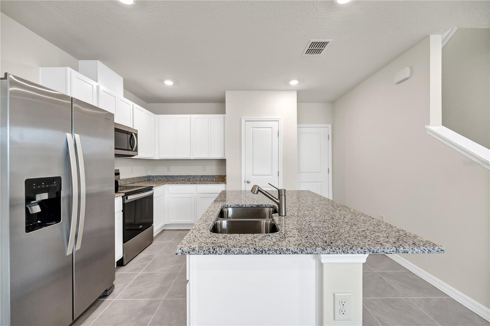 Image 14 of 39 For 5650 Anders Way