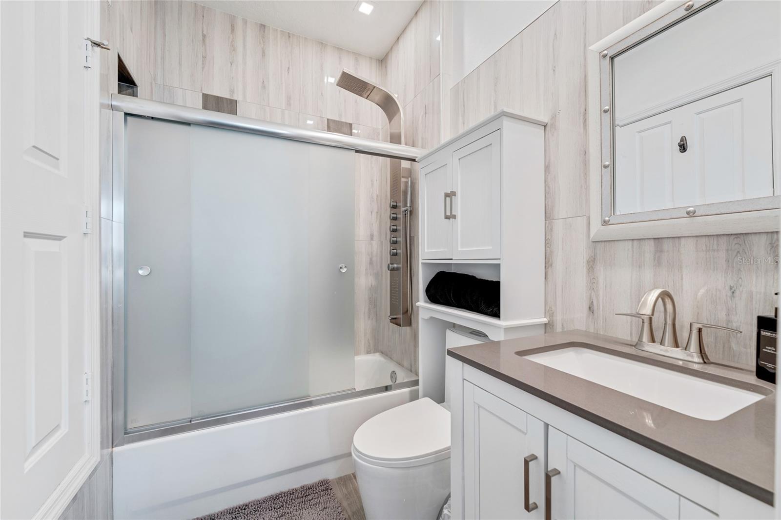 Image 20 of 37 For 13036 Lake Roper Court