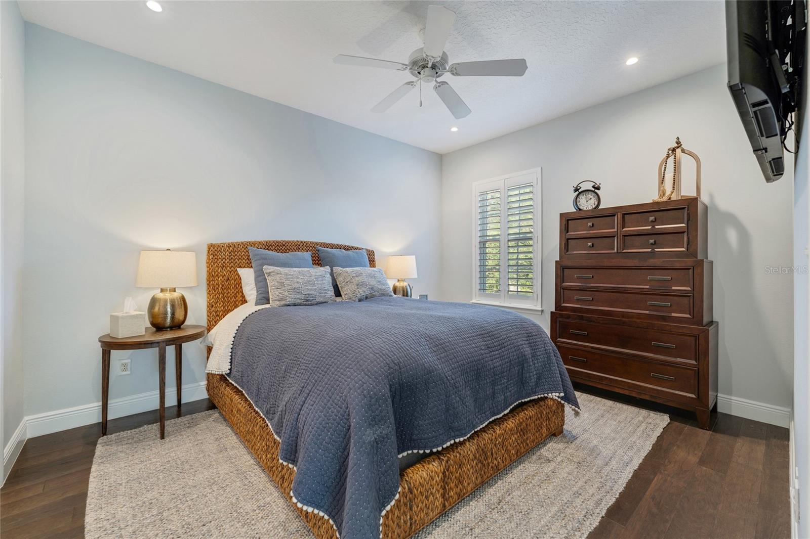 Image 22 of 37 For 13036 Lake Roper Court