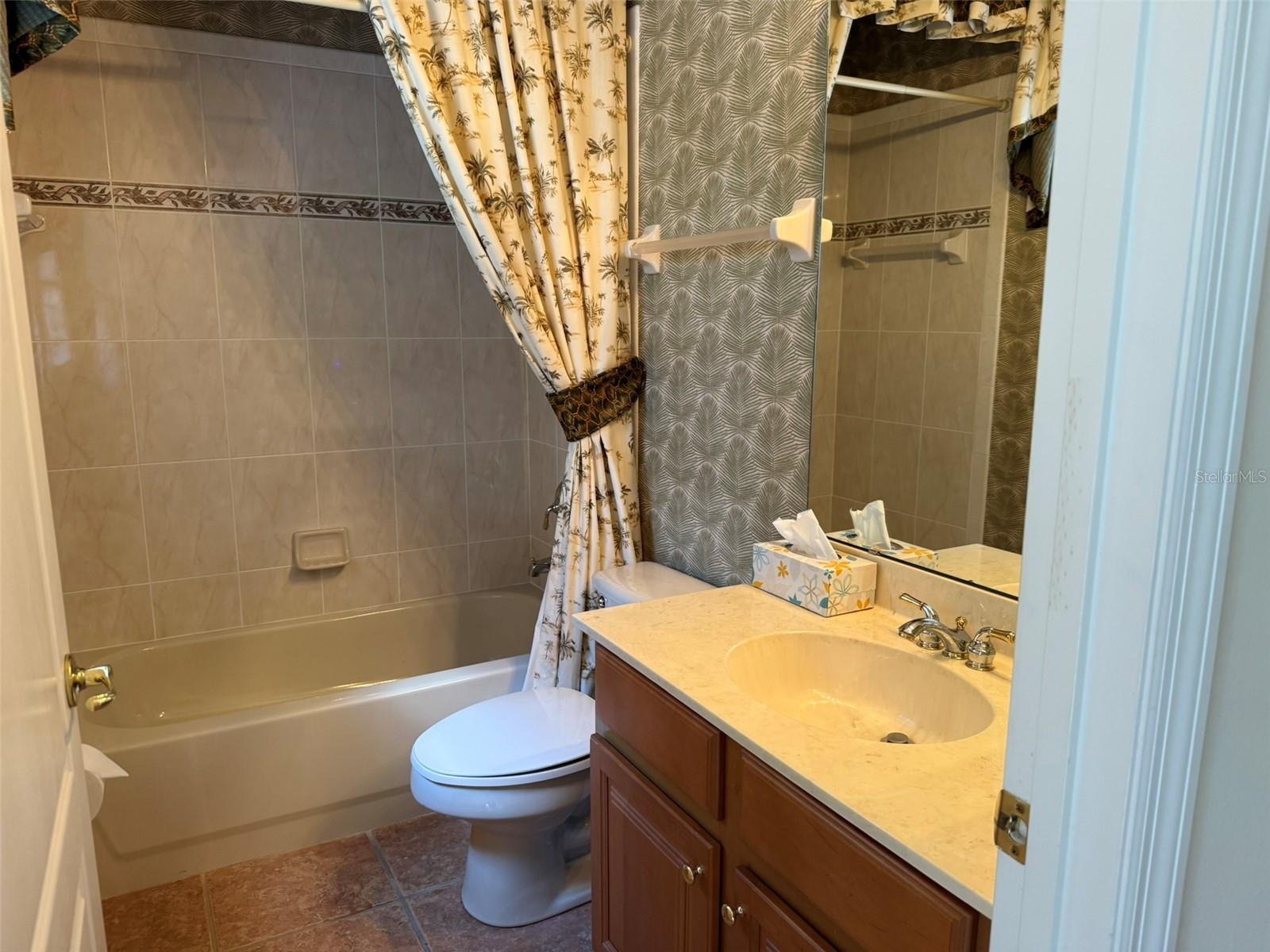 Image 23 of 78 For 10484 Wiscane Avenue