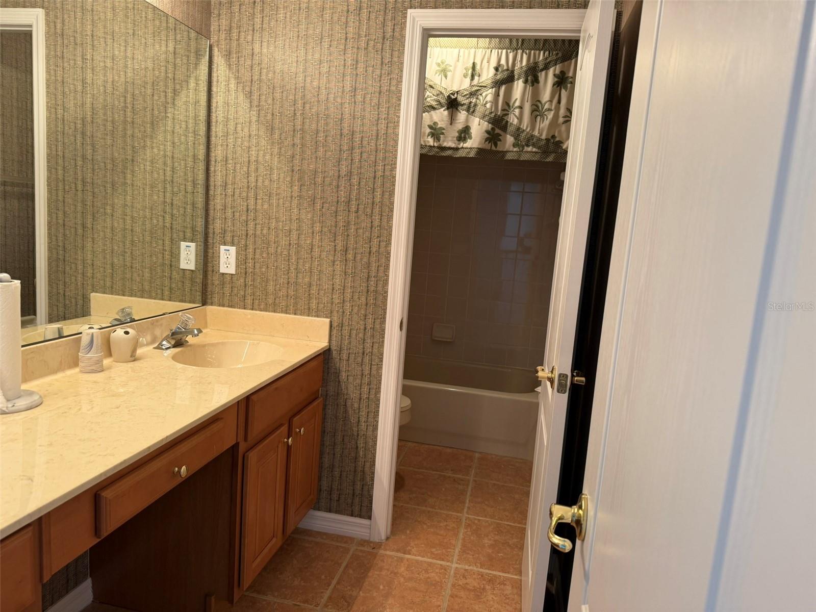 Image 33 of 78 For 10484 Wiscane Avenue