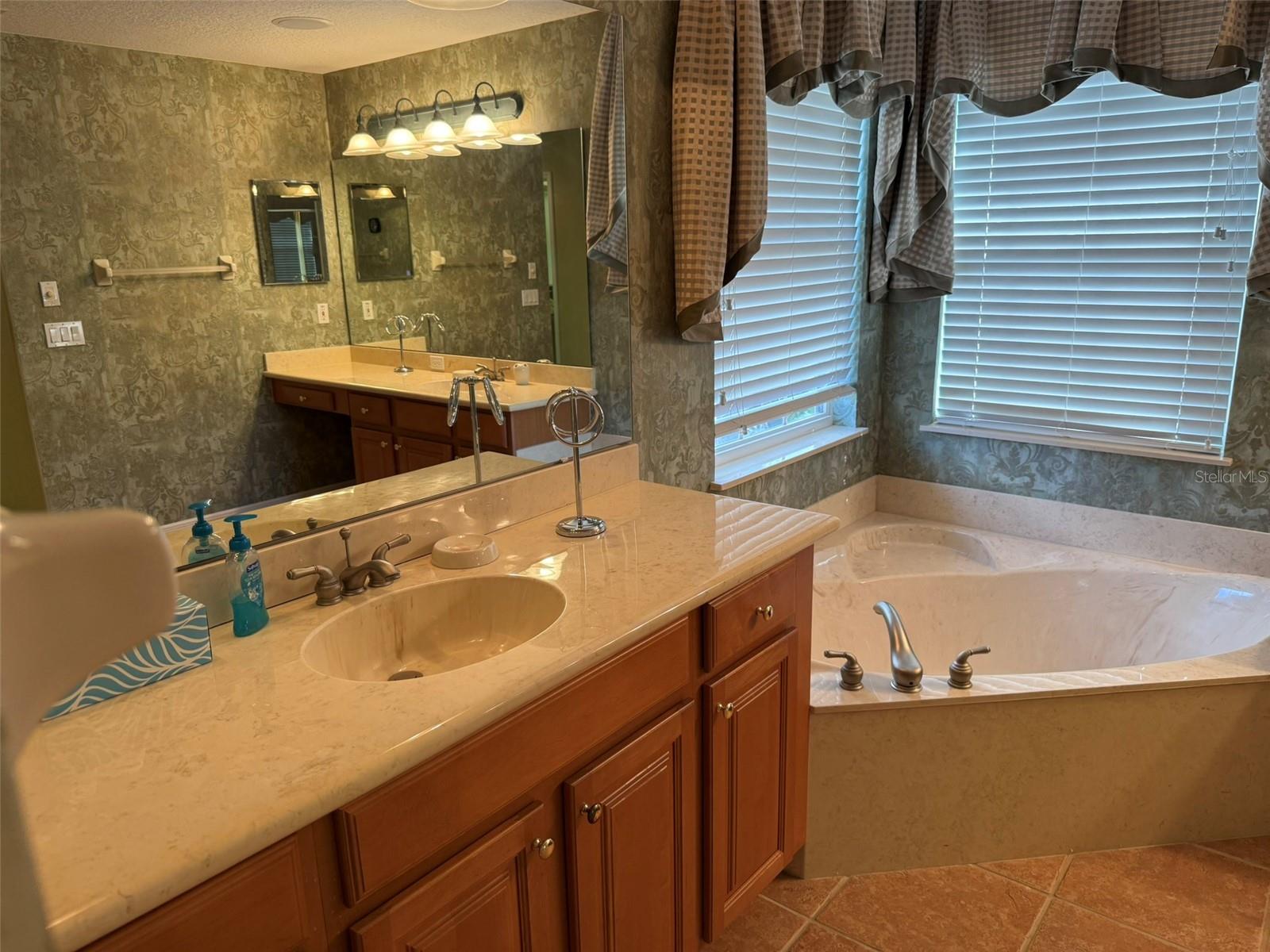 Image 56 of 78 For 10484 Wiscane Avenue