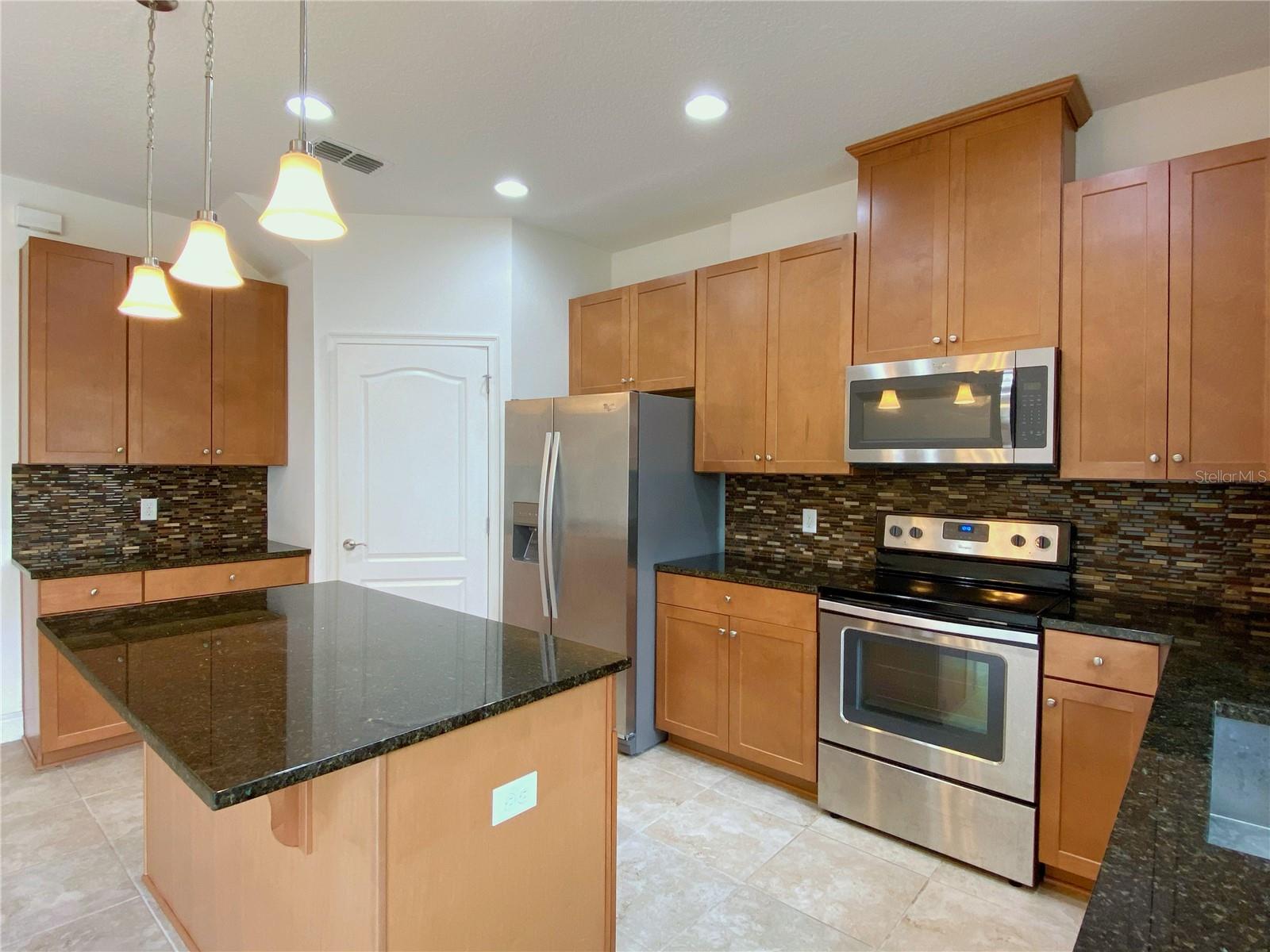 Image 12 of 32 For 14082 Swanley Street