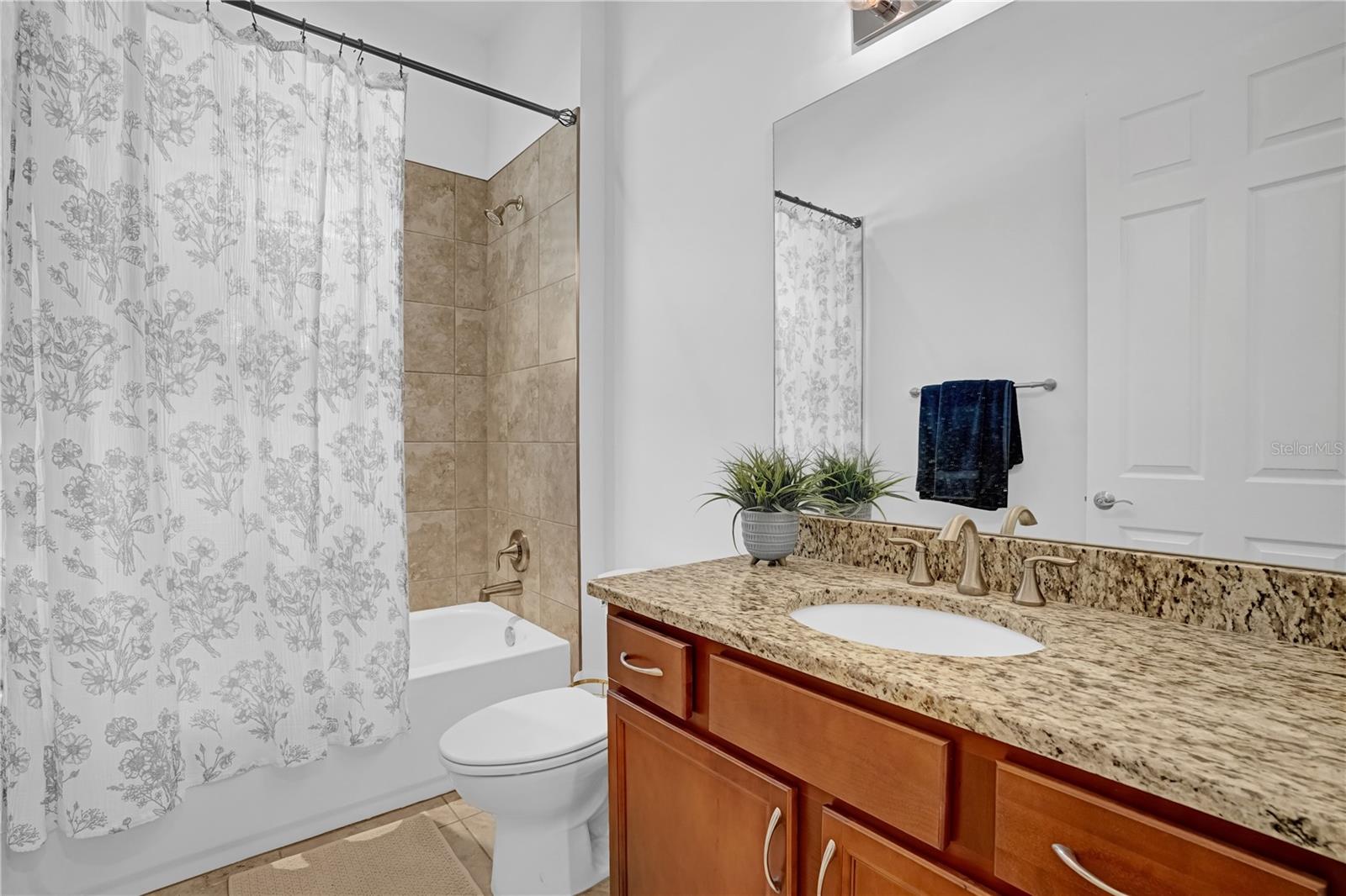 Image 26 of 45 For 25007 Alberti Way