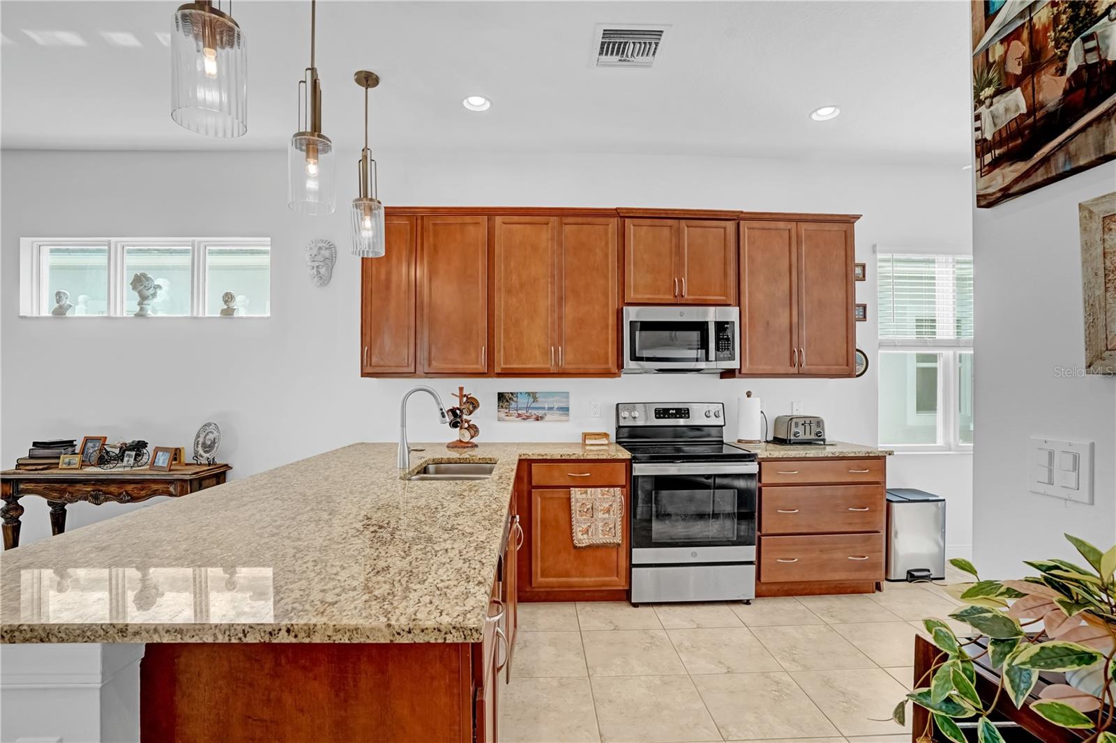 Image 9 of 45 For 25007 Alberti Way