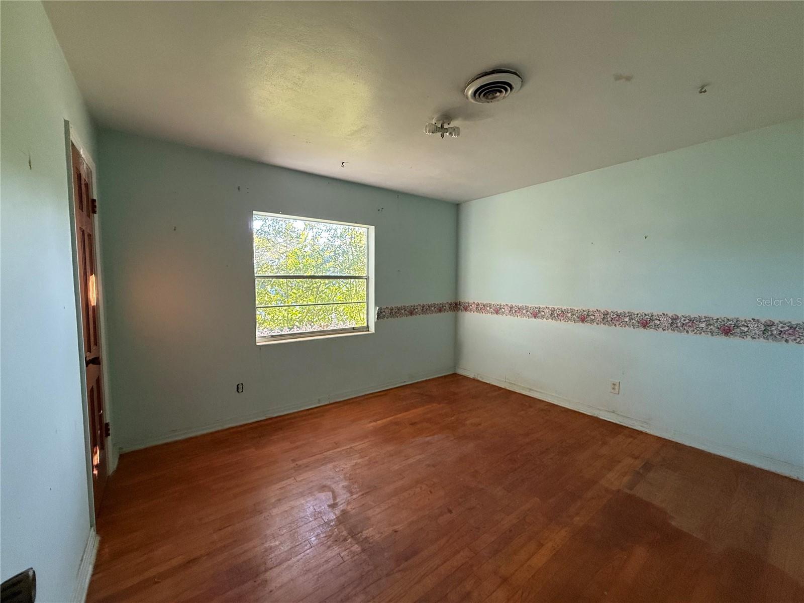 Image 15 of 23 For 2148 Blossom Lane