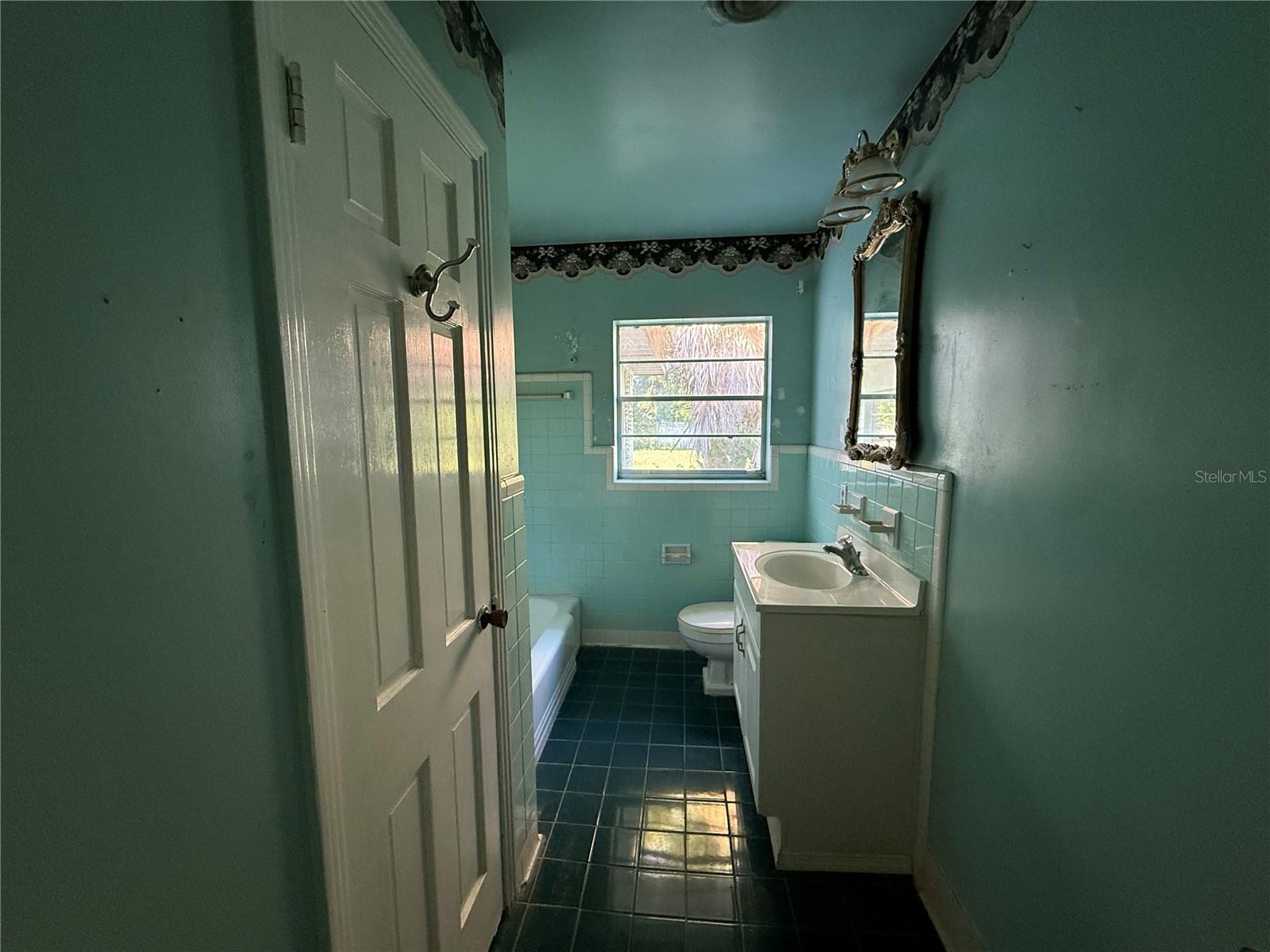 Image 16 of 23 For 2148 Blossom Lane