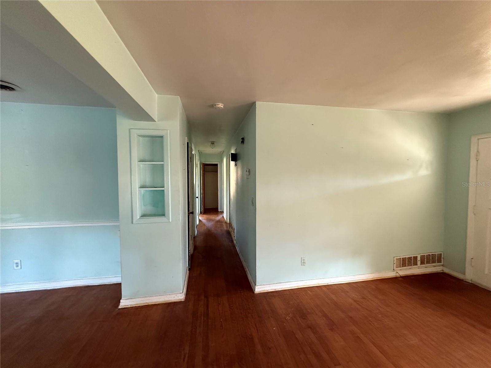 Image 4 of 23 For 2148 Blossom Lane