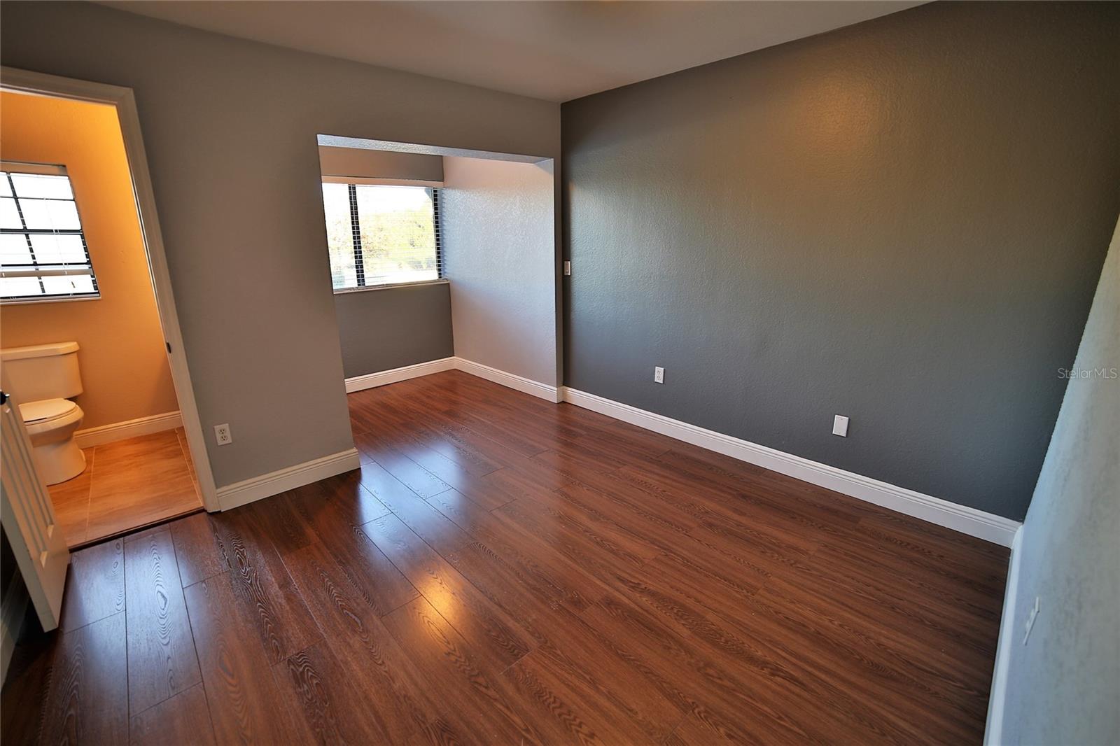 Image 13 of 18 For 10260 Turkey Lake Road 149