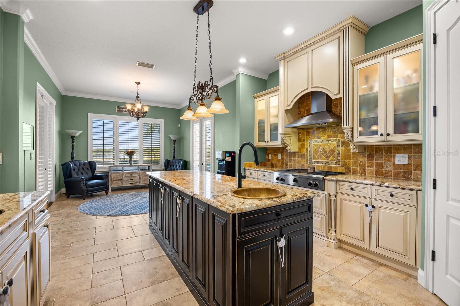 Image 9 of 67 For 1749 Lake Terrace Drive