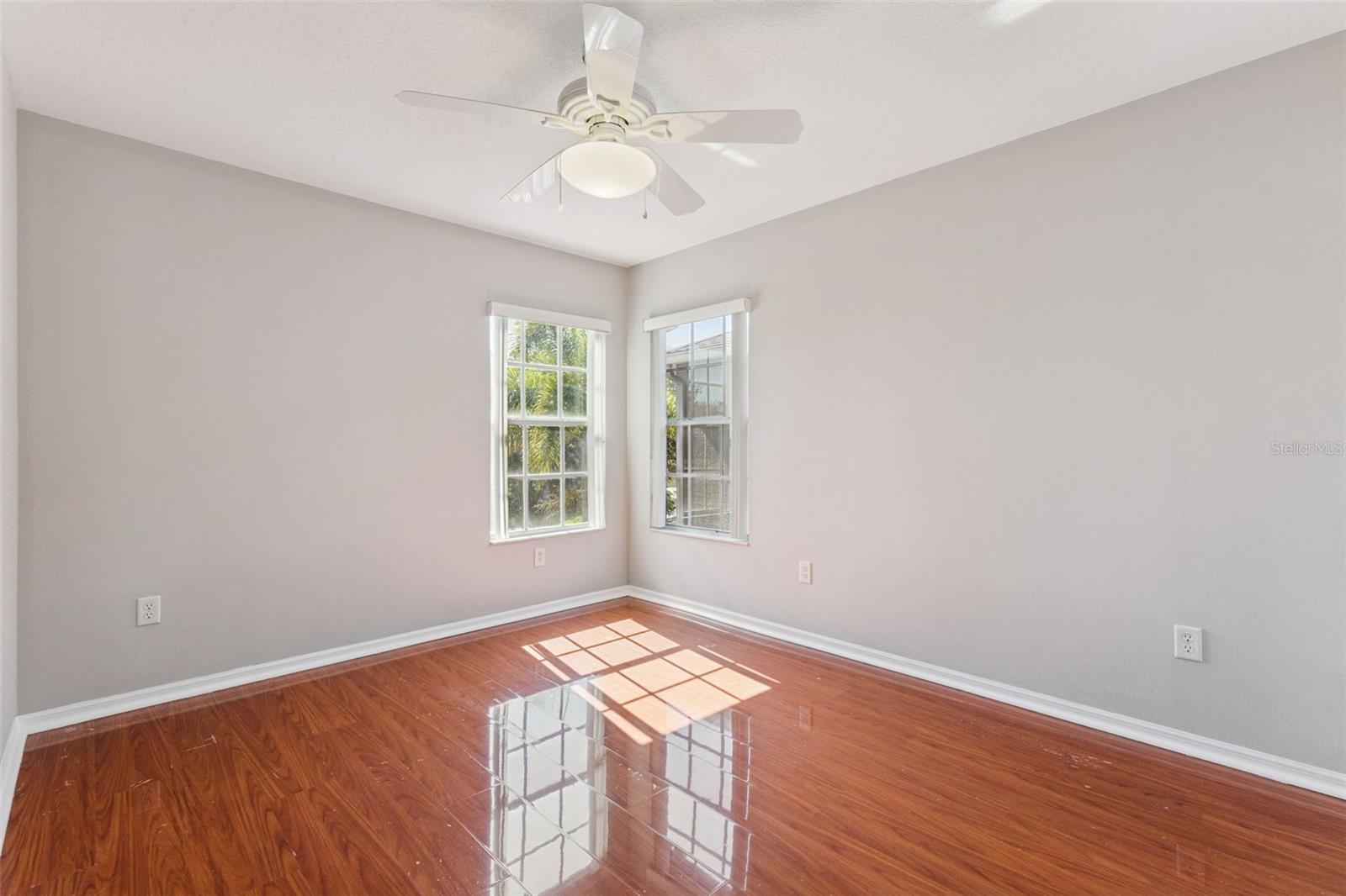 Image 15 of 34 For 13845 Mirror Lake Drive