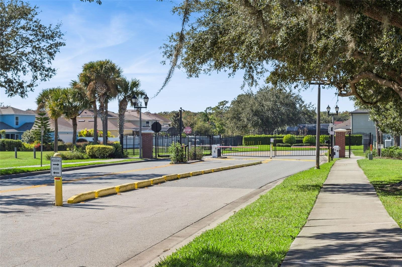 Image 26 of 34 For 13845 Mirror Lake Drive