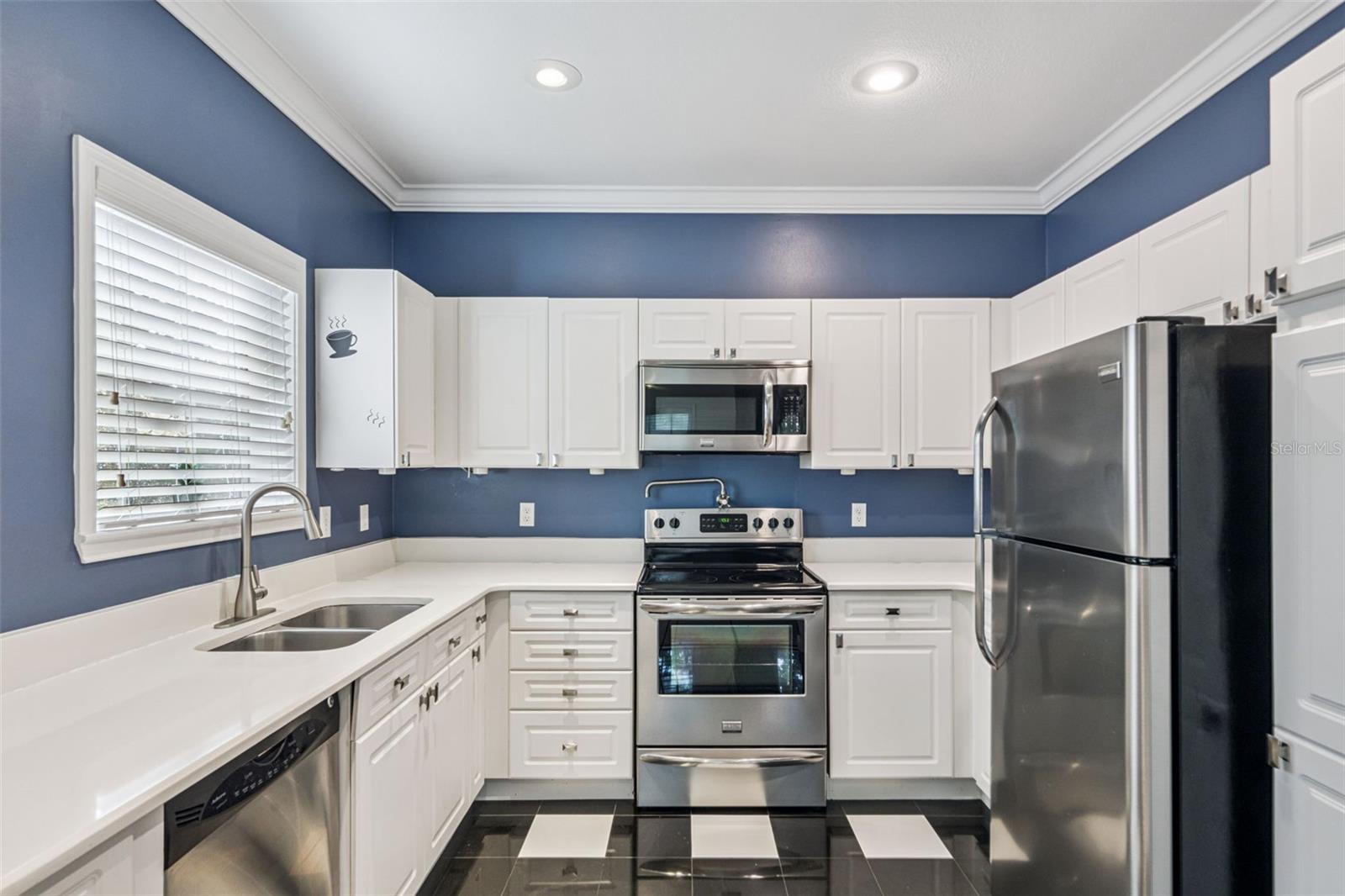 Image 12 of 75 For 414 Water Street 414