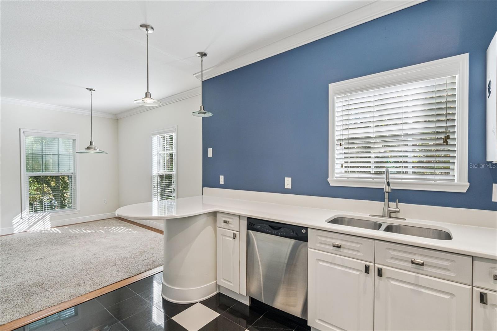 Image 17 of 75 For 414 Water Street 414
