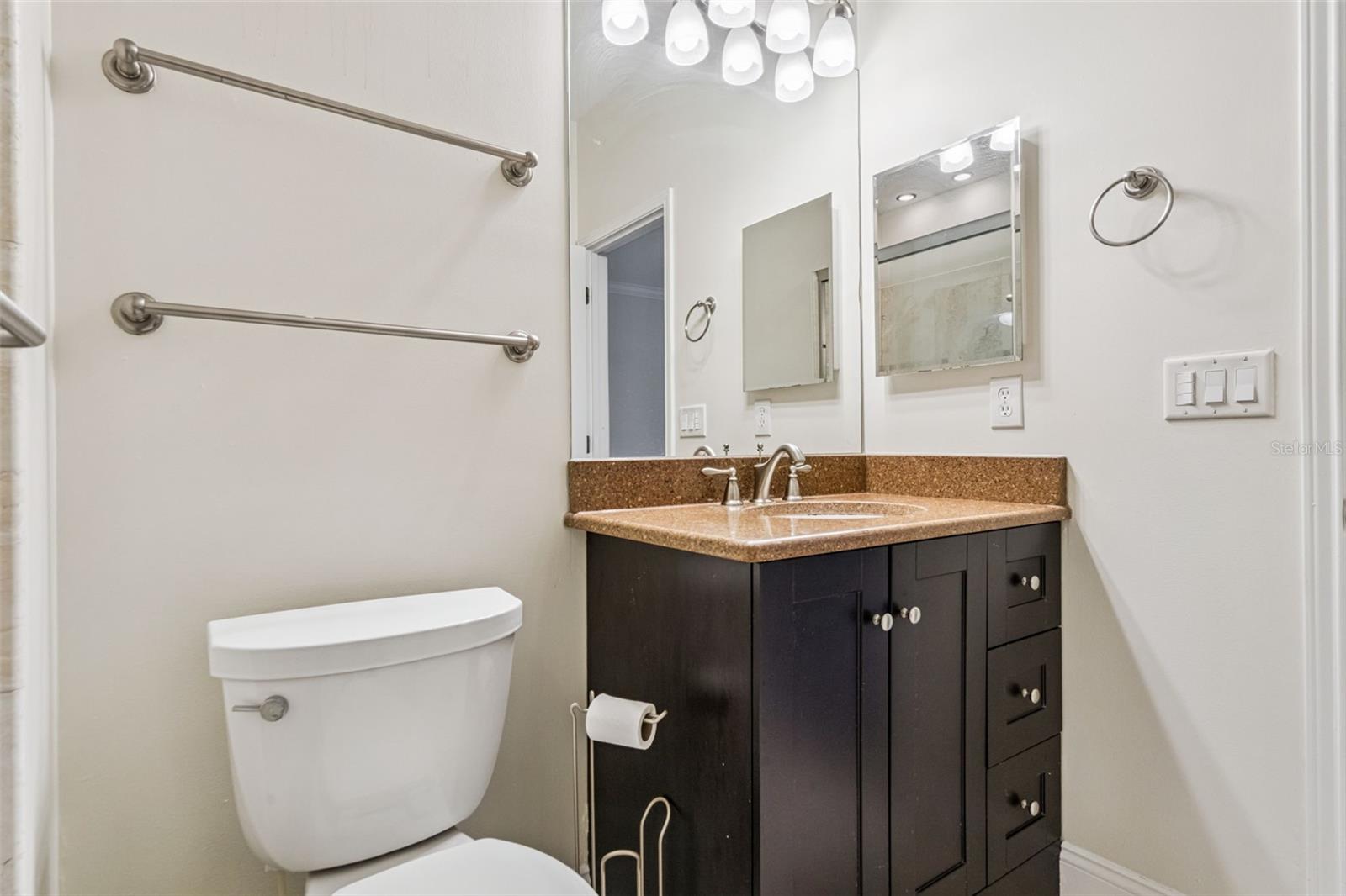 Image 32 of 75 For 414 Water Street 414
