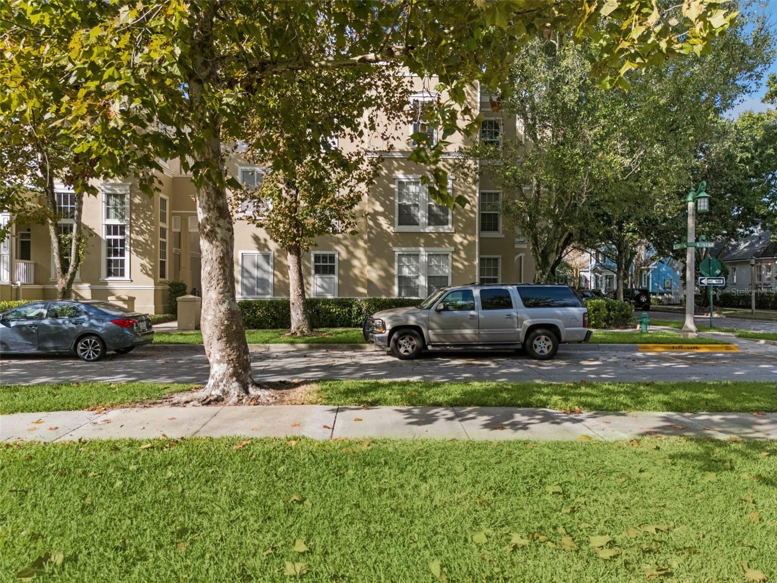 Image 4 of 75 For 414 Water Street 414