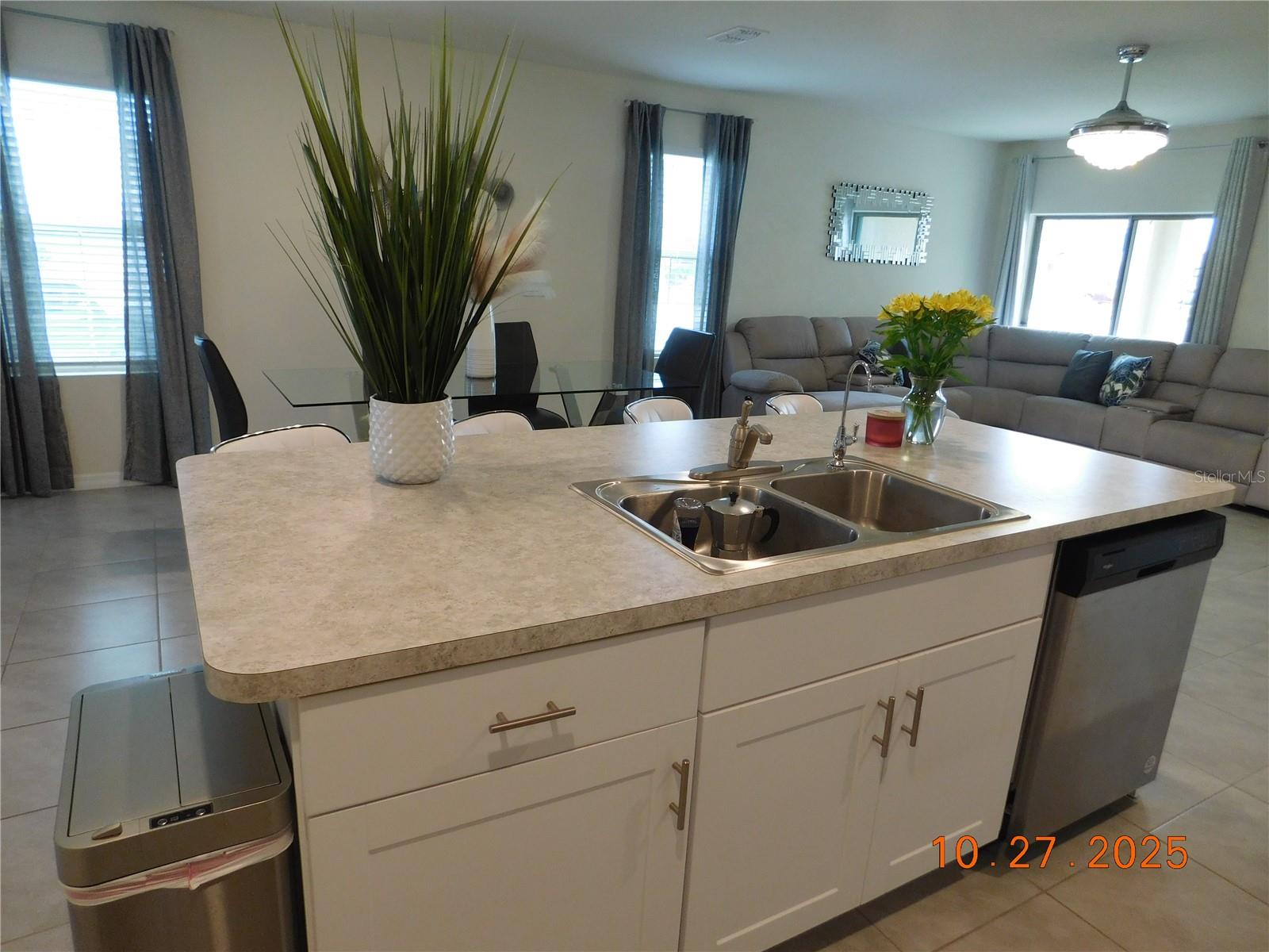 Image 15 of 59 For 1587 Candlefire Row