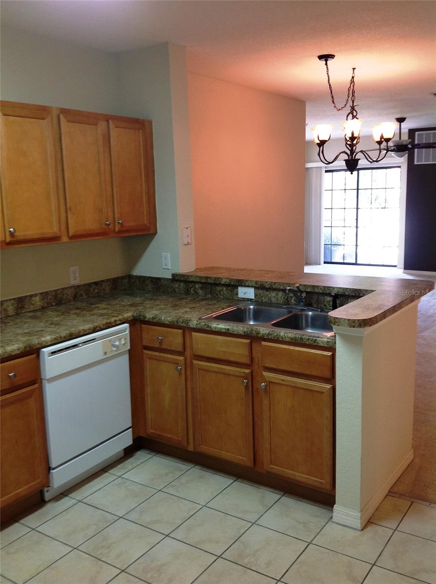 Image 4 of 14 For 5550 Michigan Street 2106